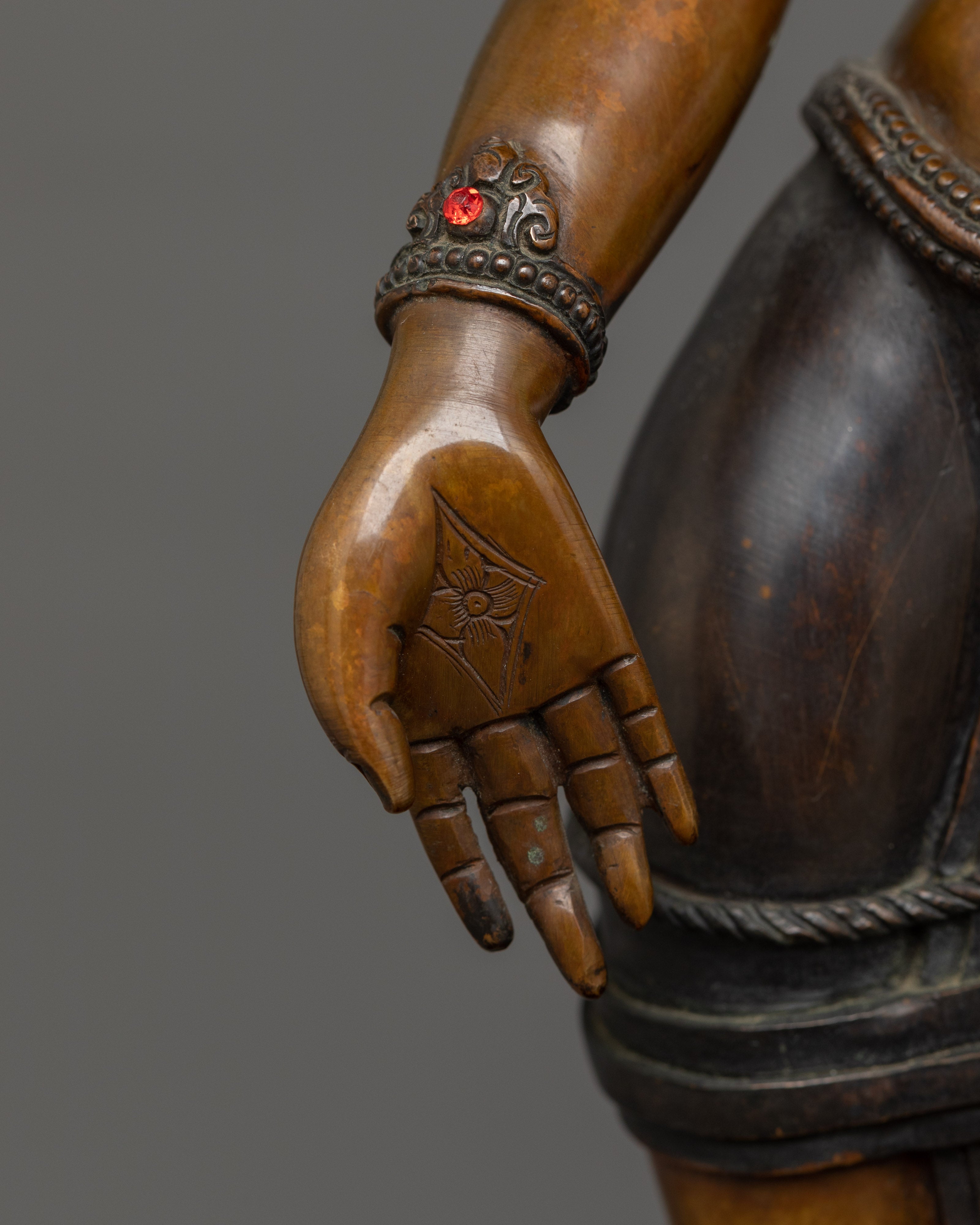 Avalokiteshavara Handmade Statue | The Great Compassionate One