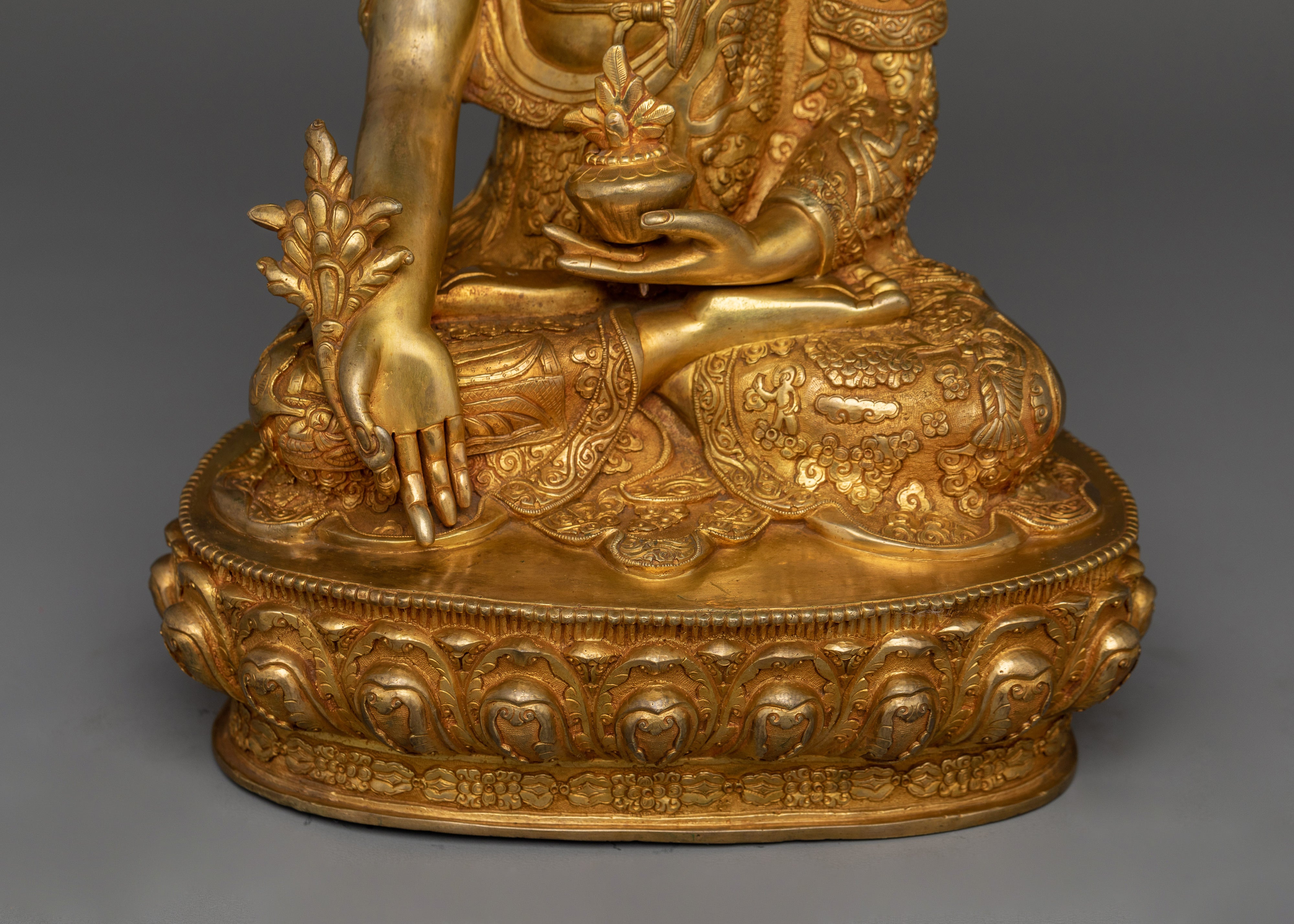 Traditional Medicine Buddha Statue | Symbolizing healing and longevity