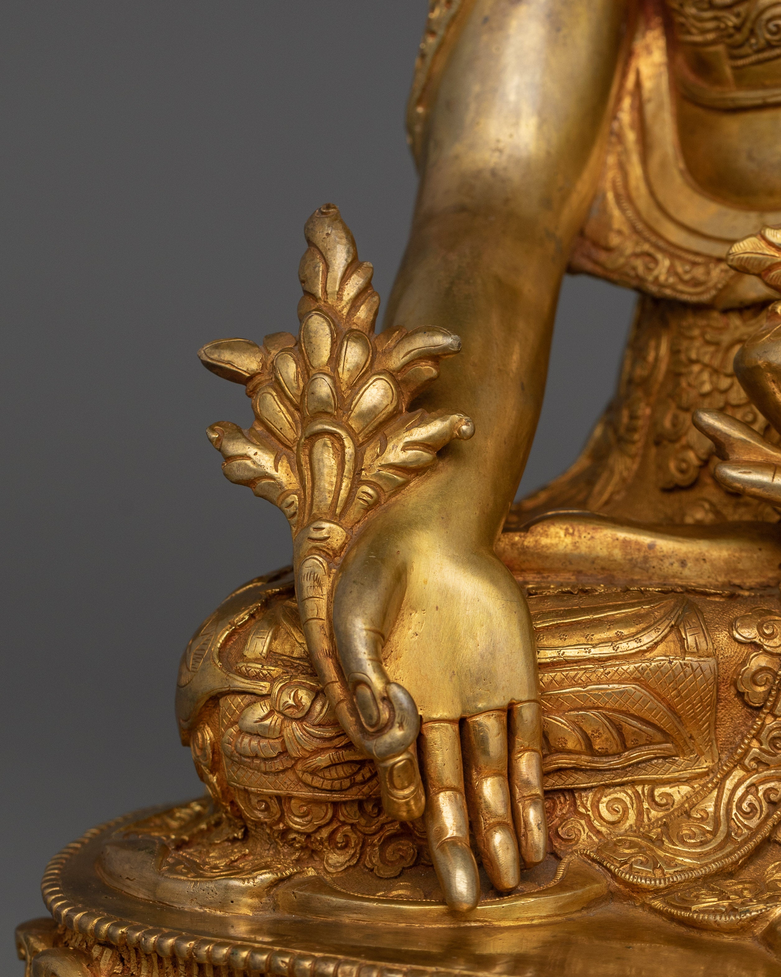 Traditional Medicine Buddha Statue | Symbolizing healing and longevity