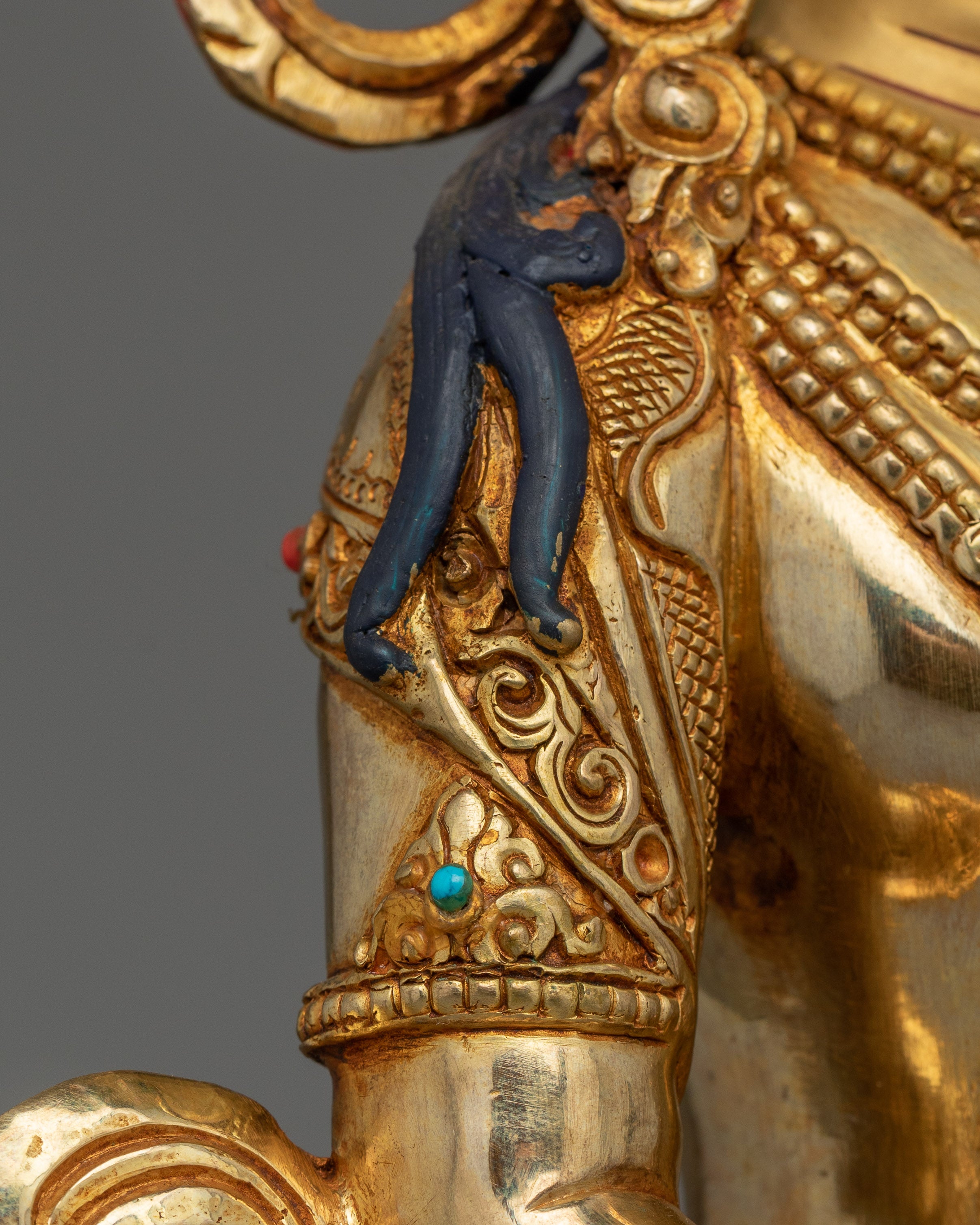 Divine Figurine of Amitayus | Pathway to Longevity and Well-Being