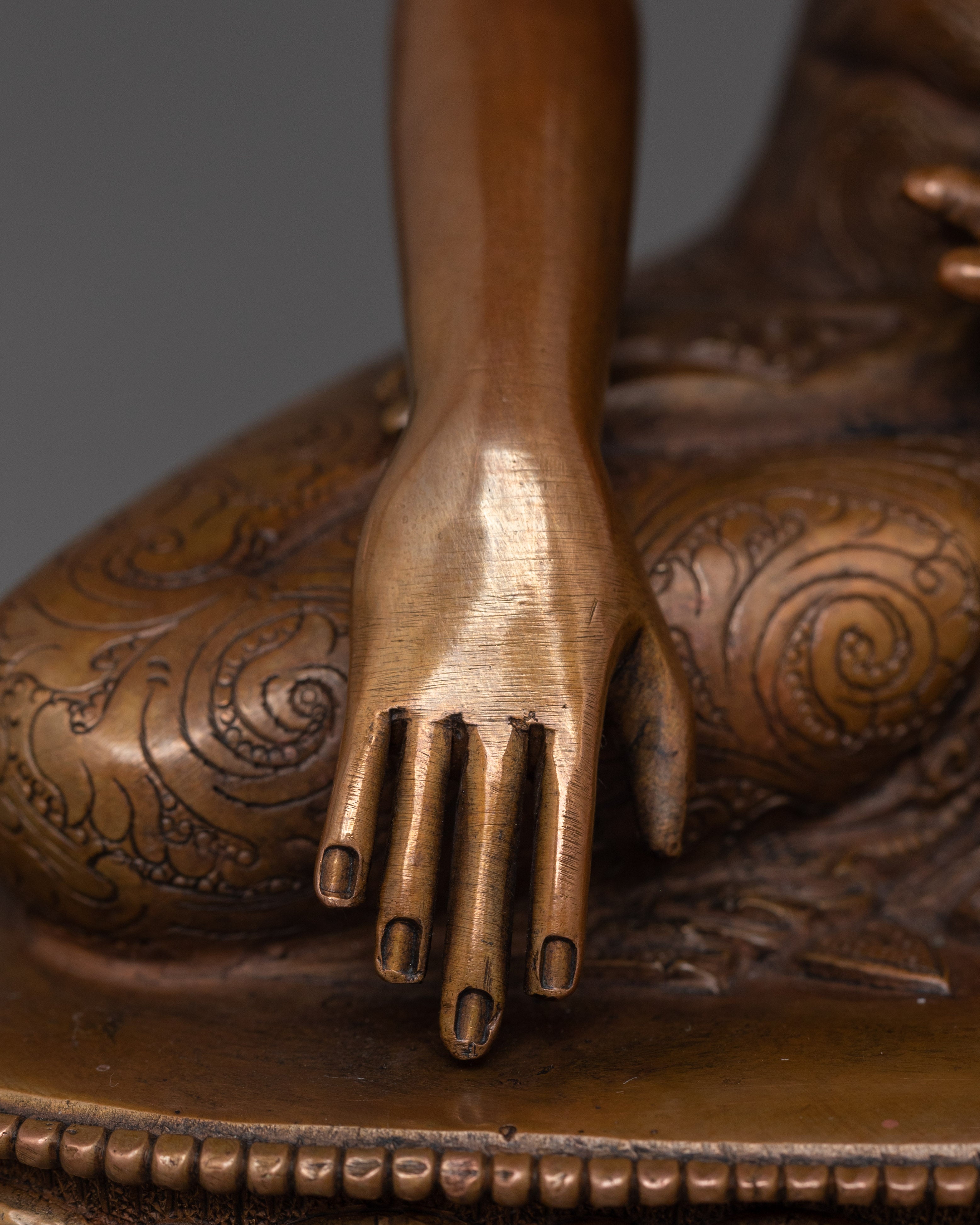 Traditional Handmade Sculpture of Shakyamuni | The Enlightened One