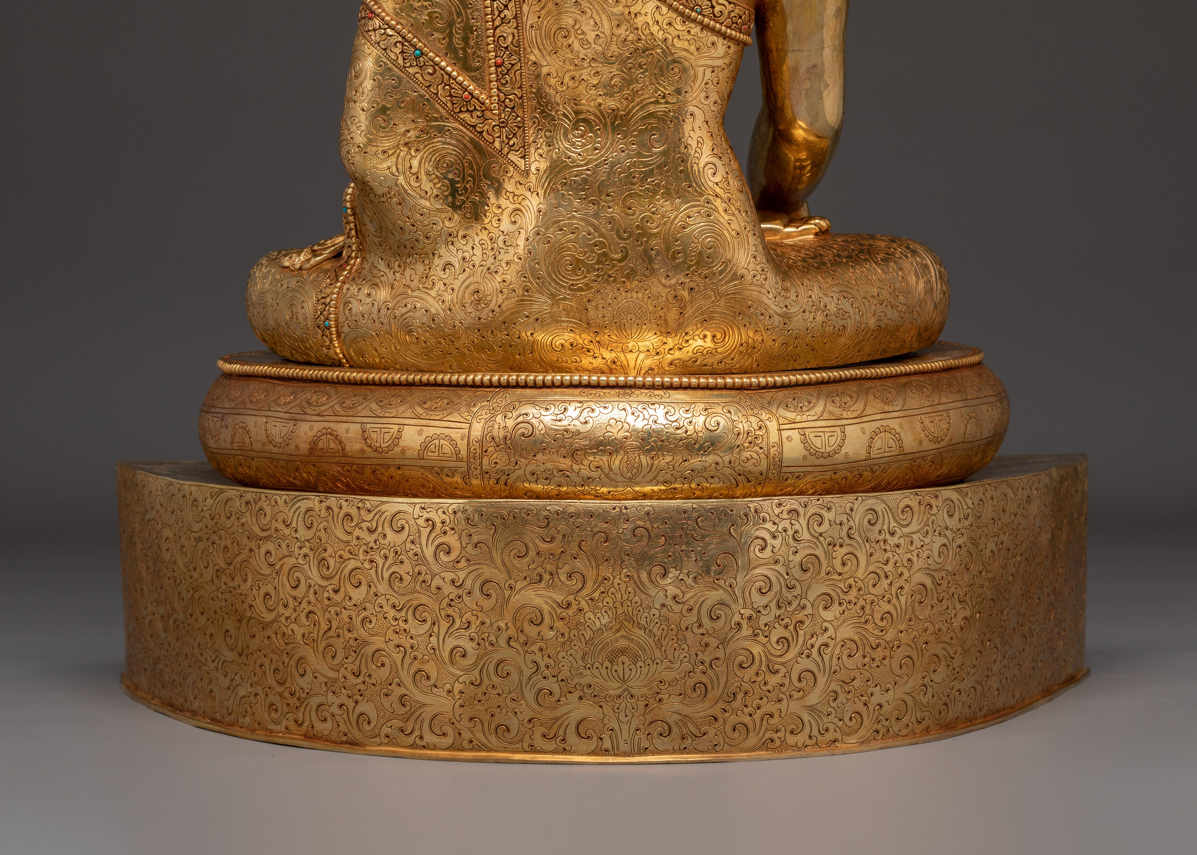 Shakyamuni Buddha on Throne with Disciples Statue | Gautama Buddha Statue