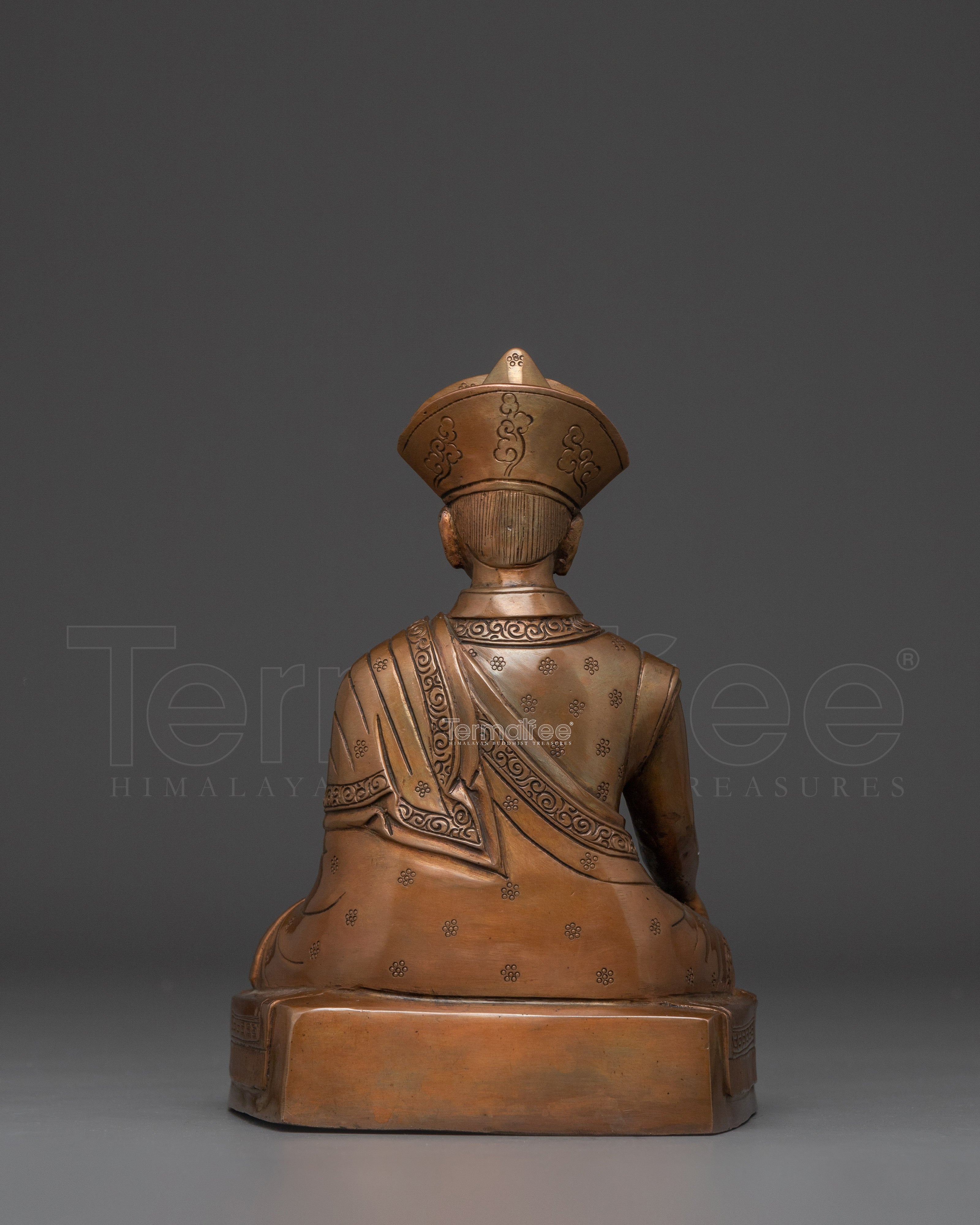 Drukpa Choegon Statue | The First Drukpa Choegon Rinpoche