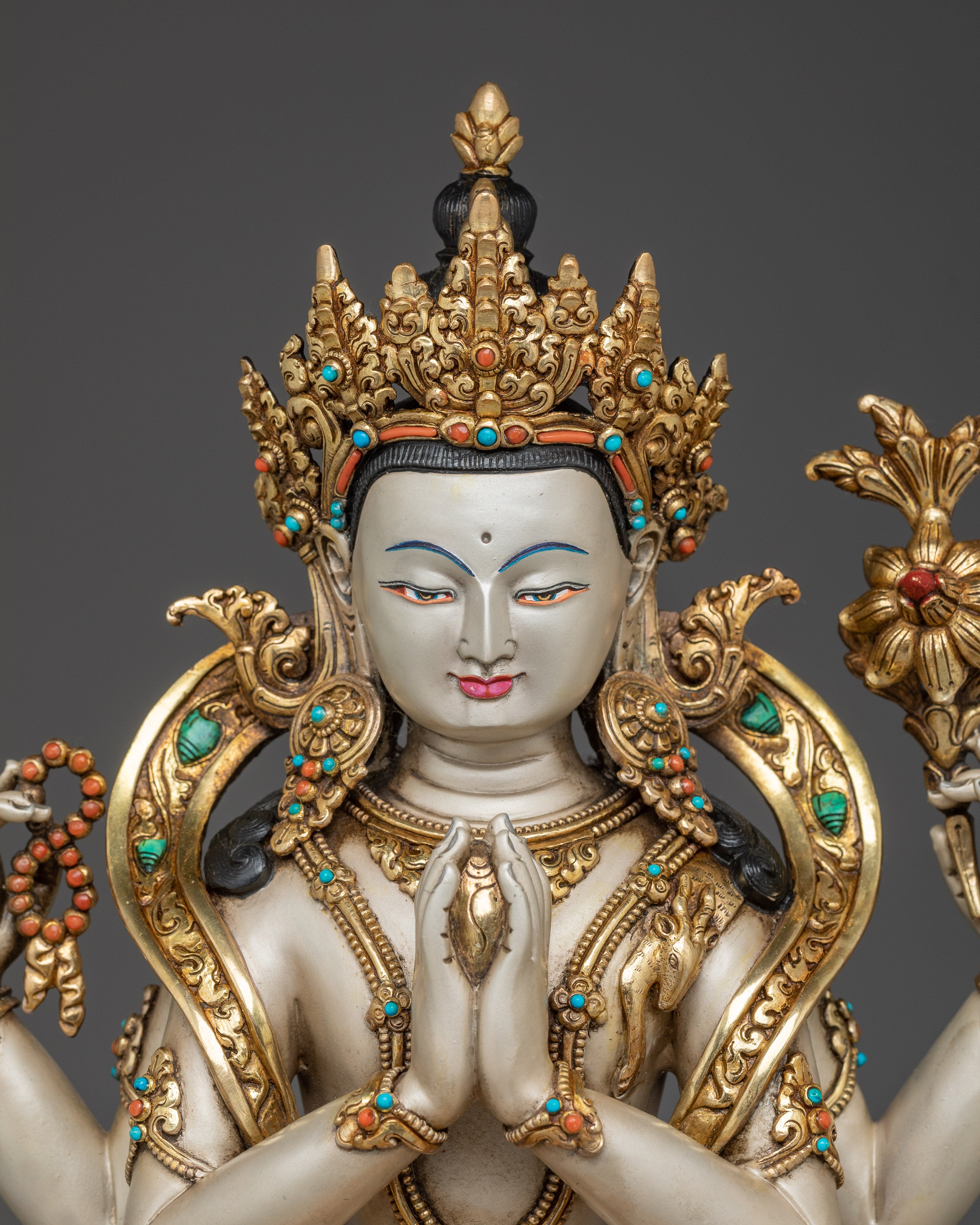 Serene Statue of Chenrezig | Guardian of Compassionate Wisdom