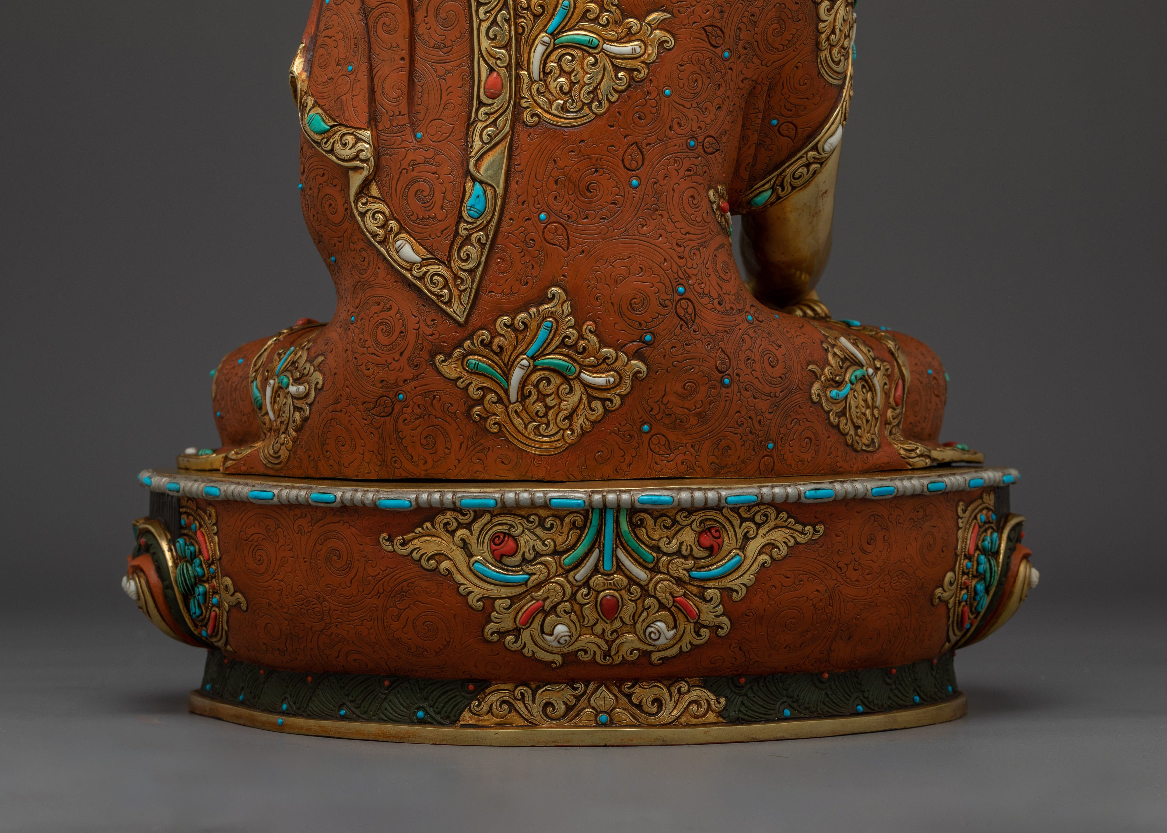Enlightened Shakyamuni Buddha Golden Artwork | The Sage of Shakyas