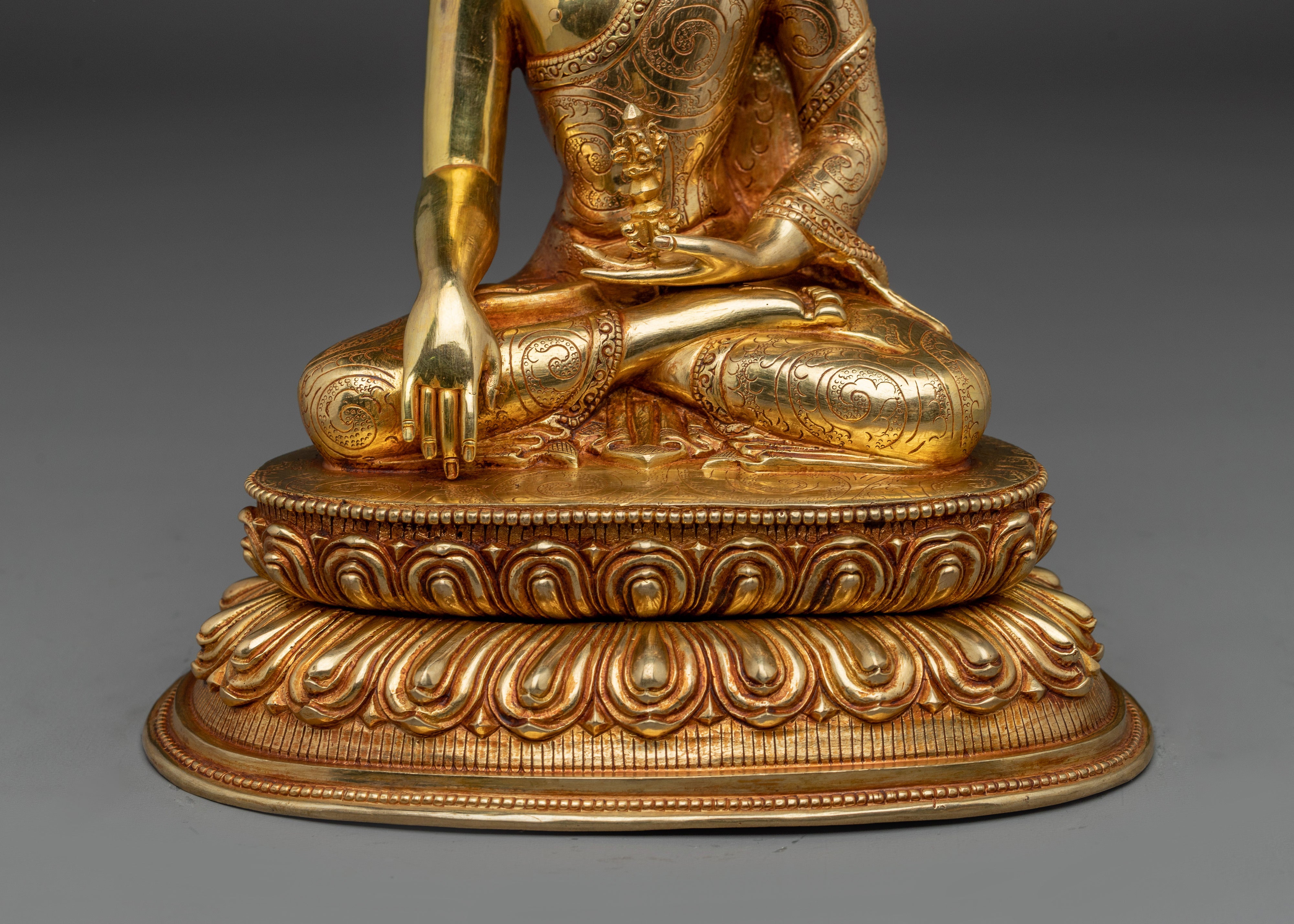 Golden Mitrupga Statue | Akshobhya Buddha Artwork