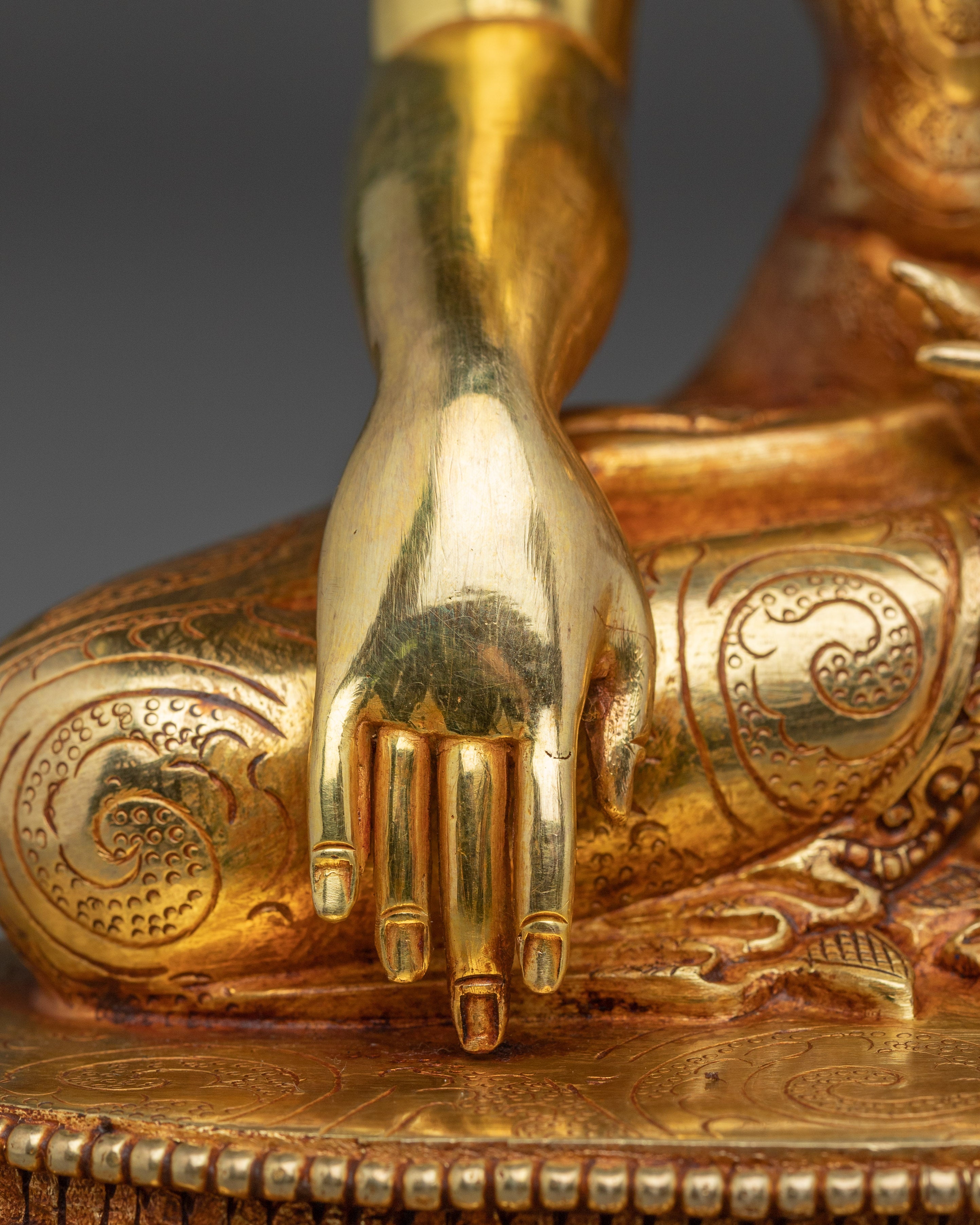 Golden Mitrupga Statue | Akshobhya Buddha Artwork
