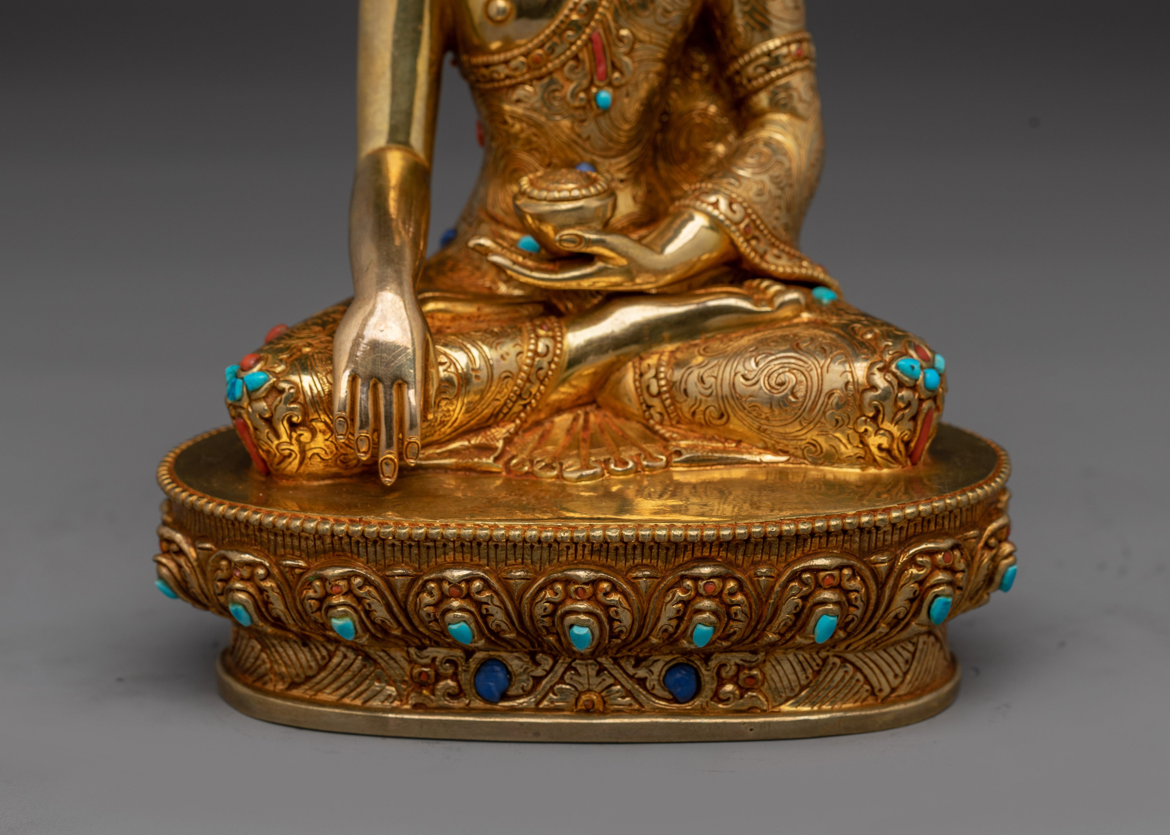 Gautama Buddha Serene Artwork | Shakyamuni Buddha Statue