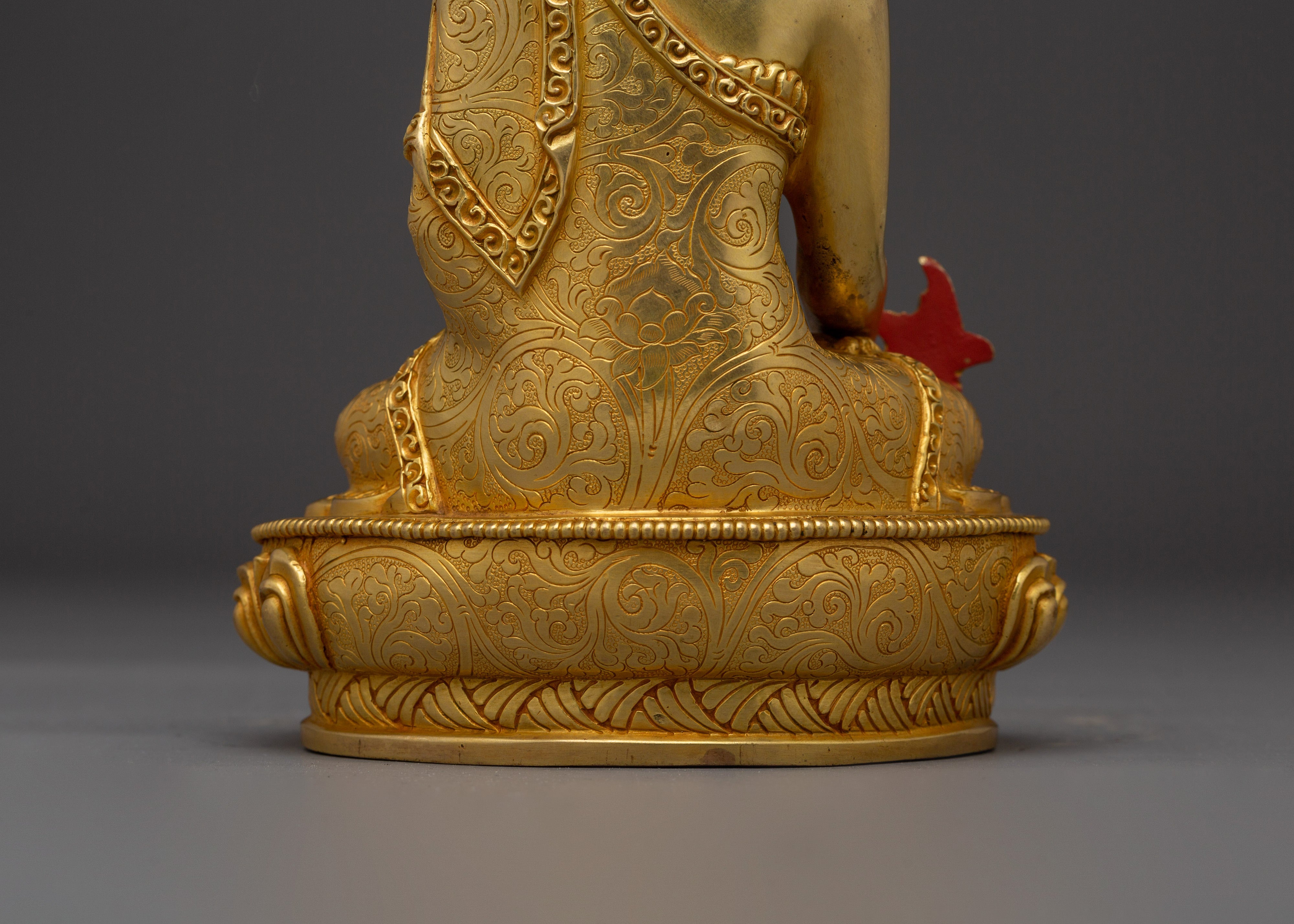 Healing Deity Medicine Buddha of Tibetan Buddhism | The Supreme Healer