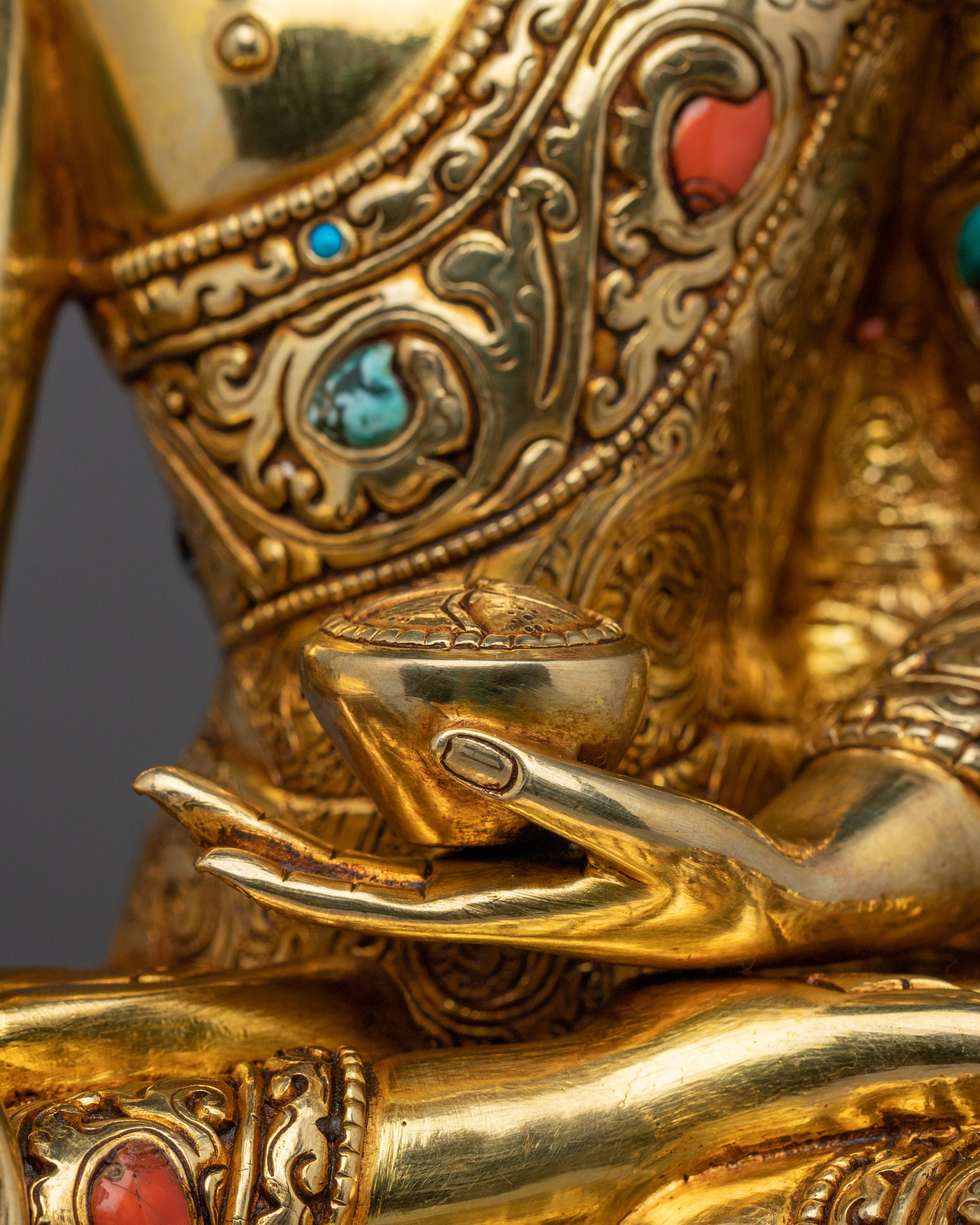 Shakyamuni Buddha Symbol of Peace | Historical Buddha