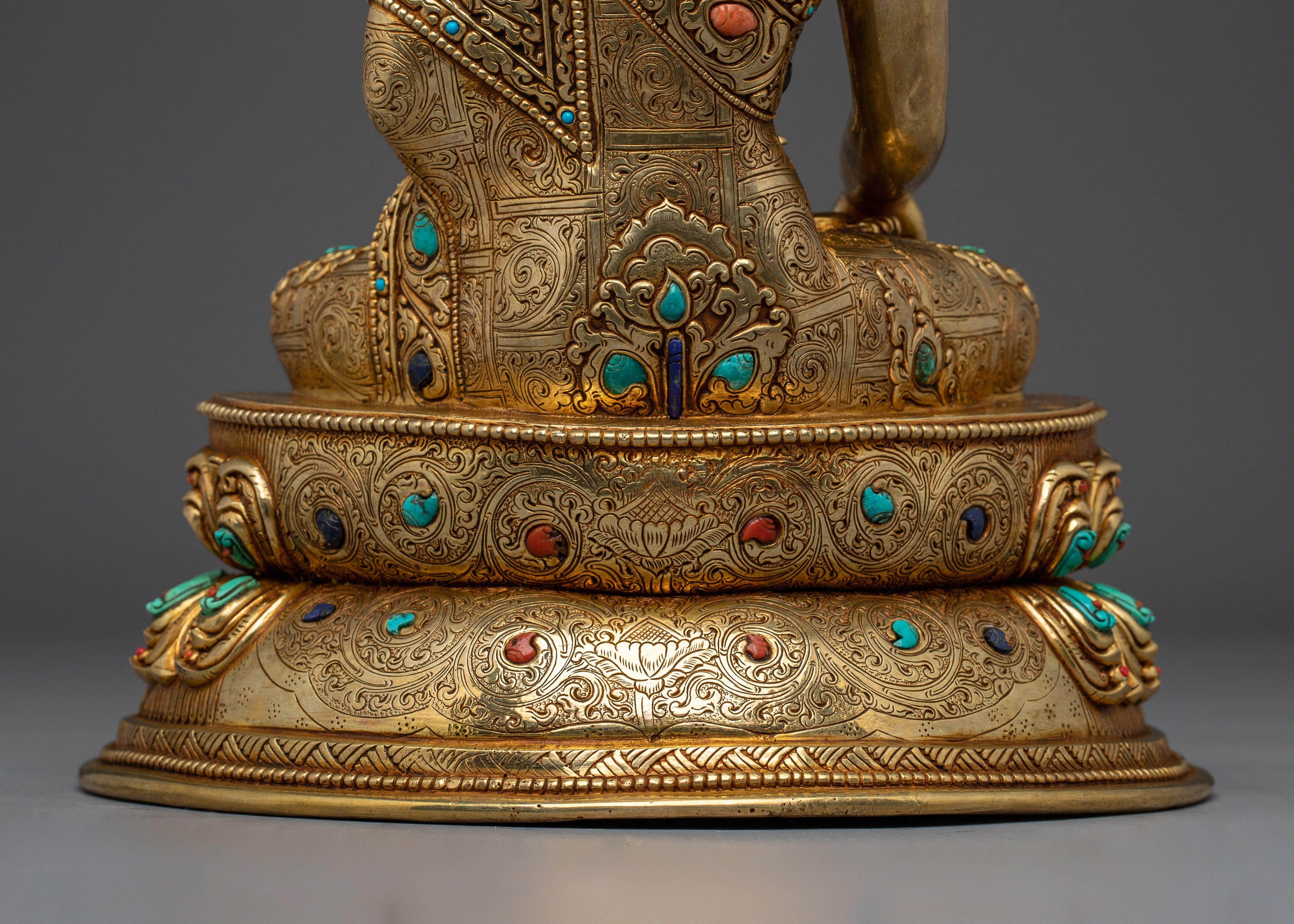 Shakyamuni Buddha Symbol of Peace | Historical Buddha