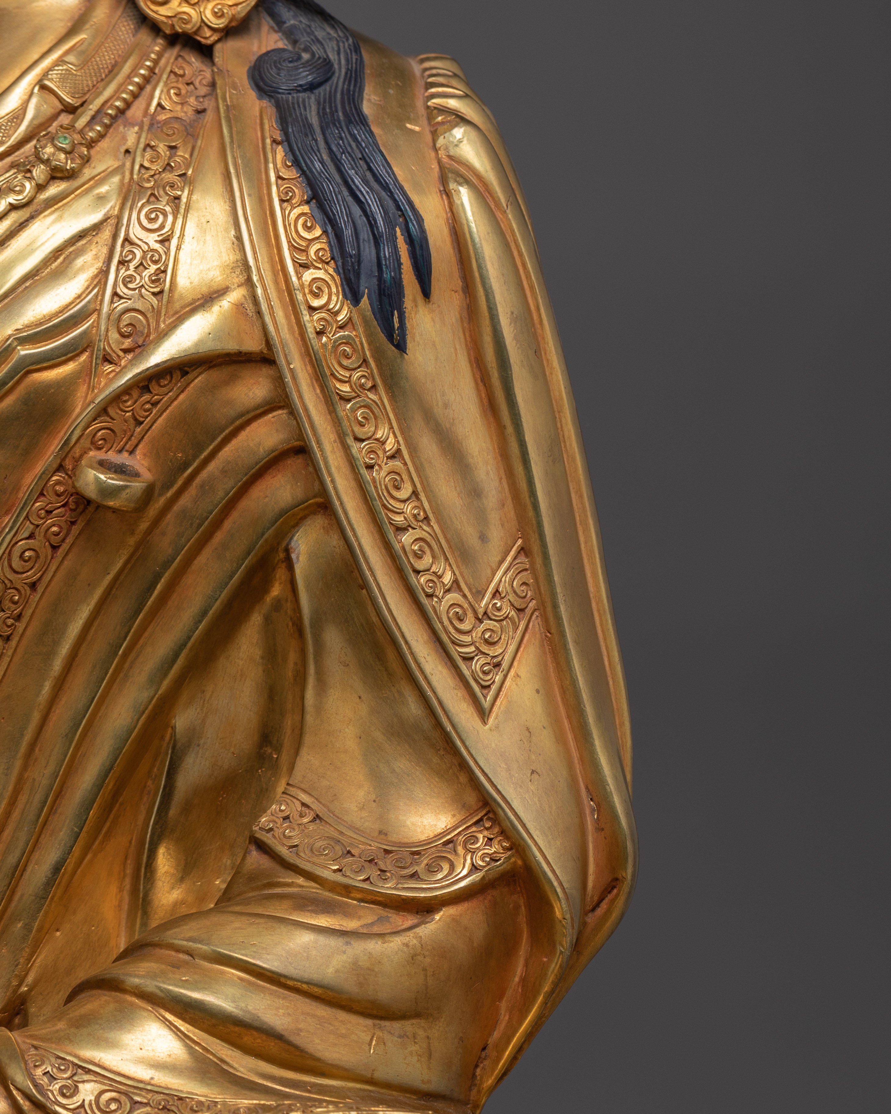 Spiritual Protector Guru Rinpoche Figurine | The Tantric Sage of Himalayan Buddhism