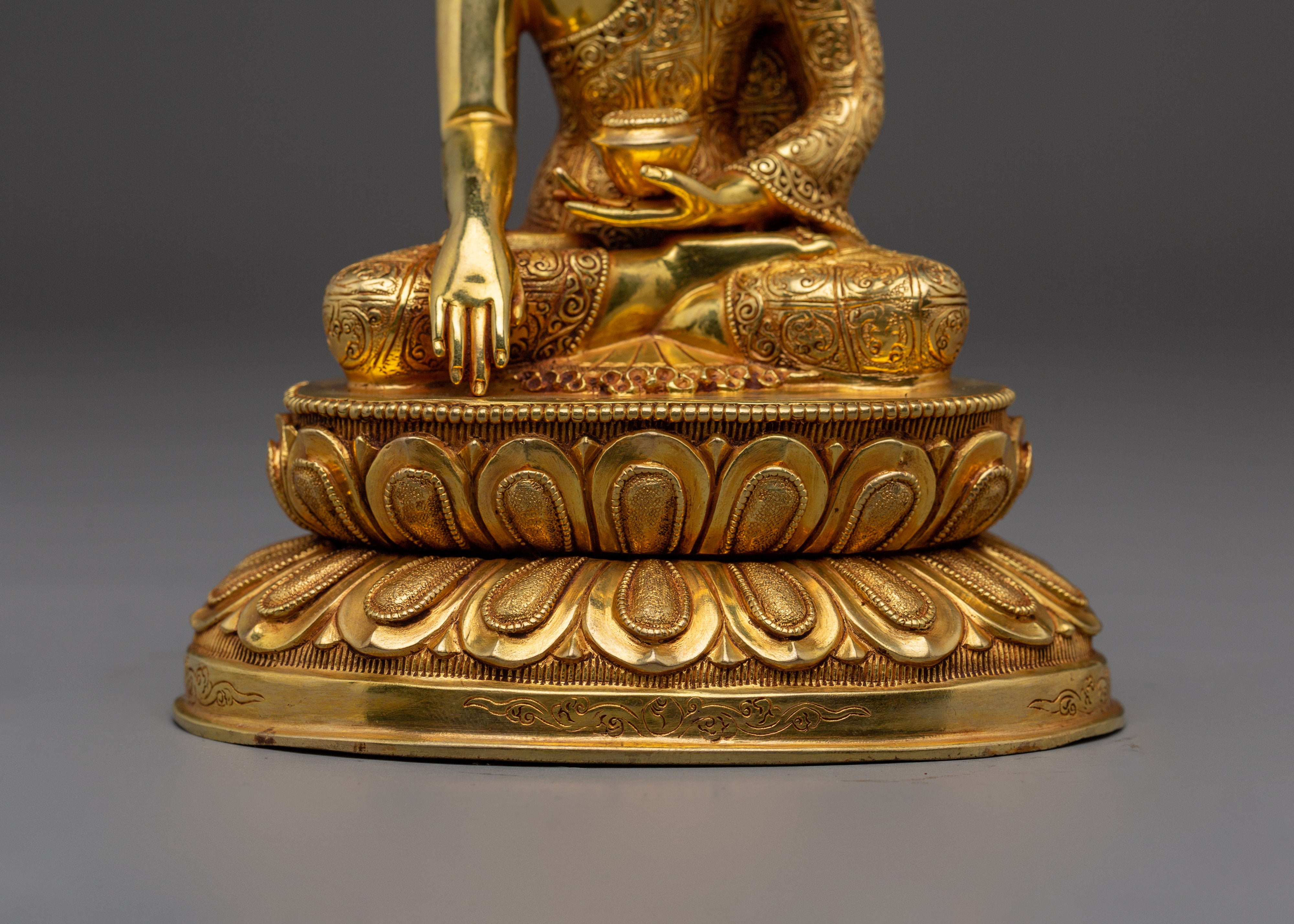 Peaceful Golden Shakyamuni Buddha Artwork | Himalayan Sculpture