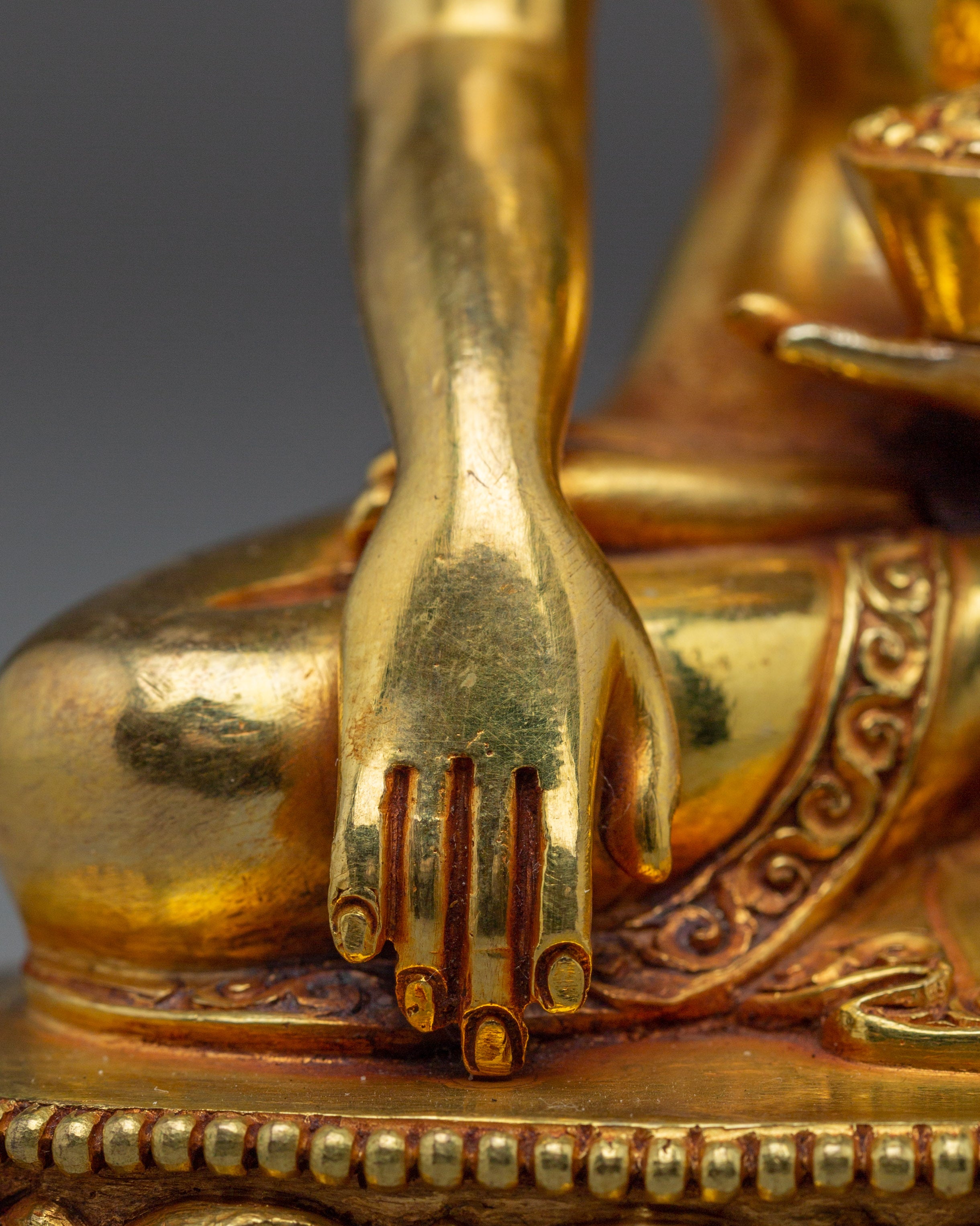 Golden Gautama Buddha Sculpture | Shakyamuni Buddha Statue
