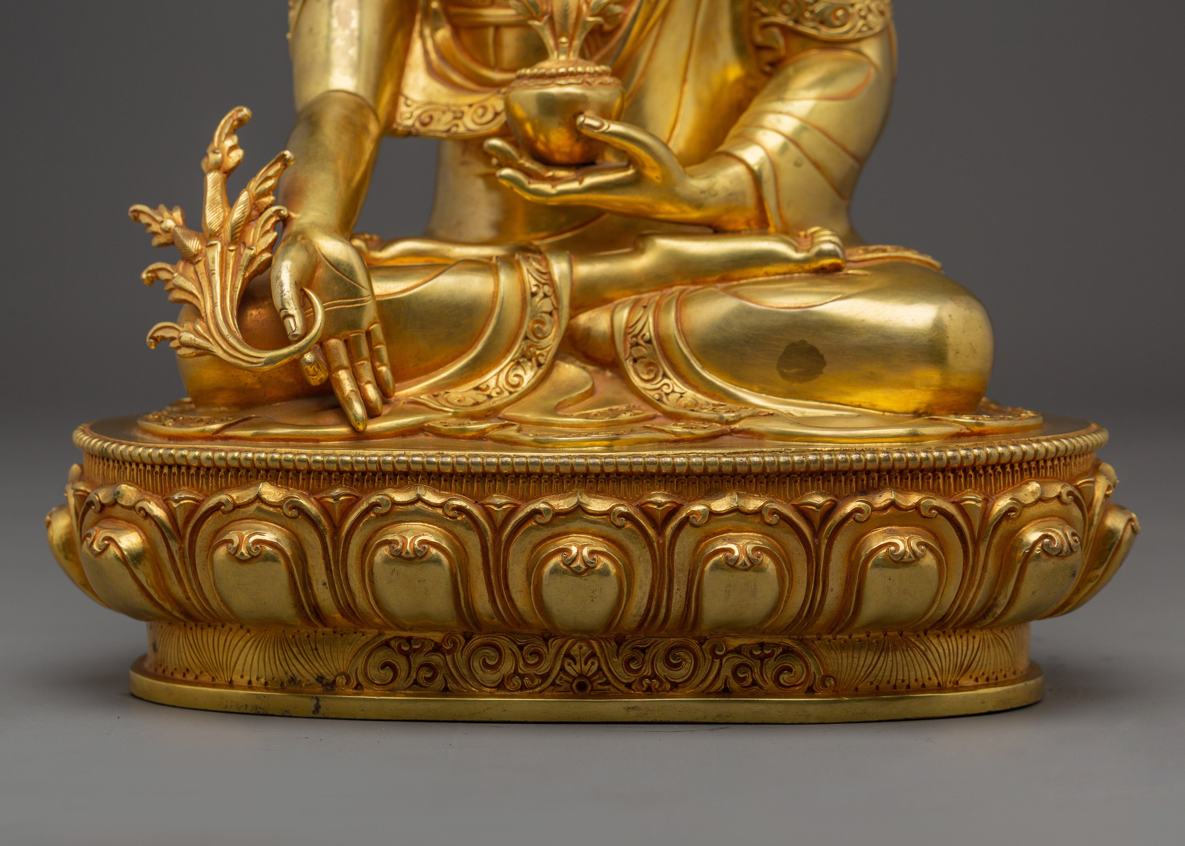 Tibetan Art of Medicine Buddha | Also known as Bhaiṣajyaguru