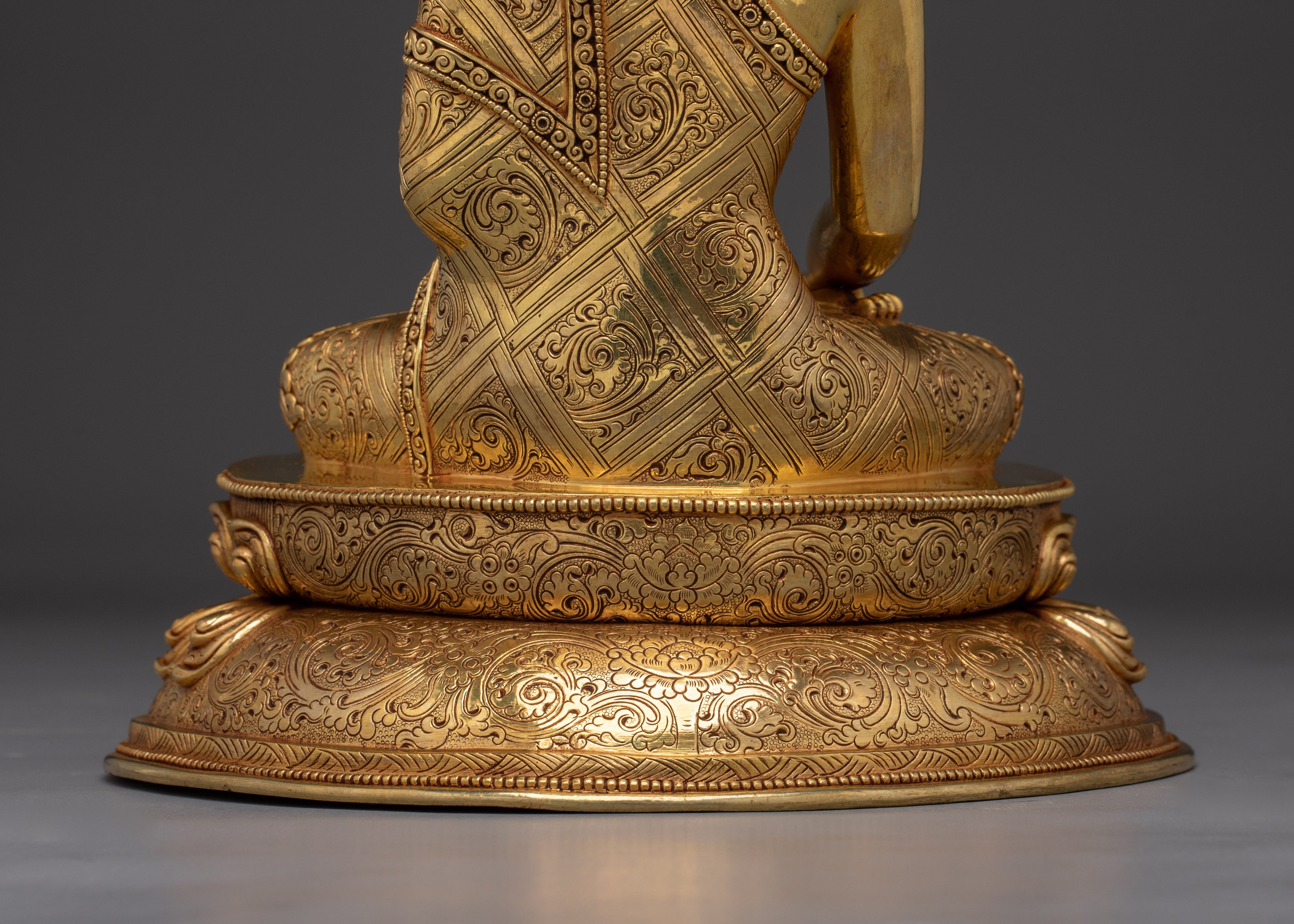 Enlightened Shakyamuni Buddha Spiritual Statue for Dharma Decor