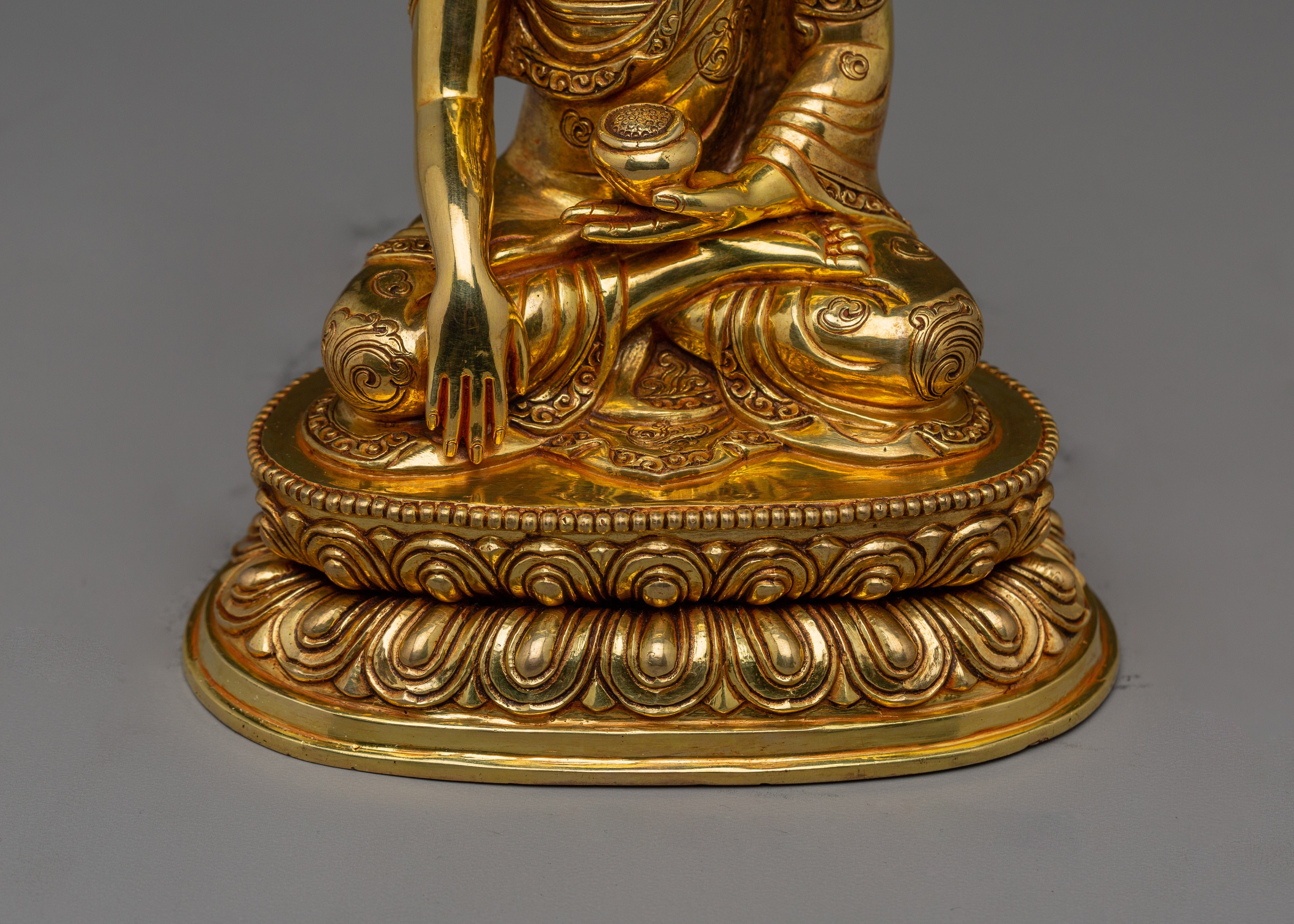 Historical Gautama Buddha Artwork | Golden Shakyamuni Buddha Statue