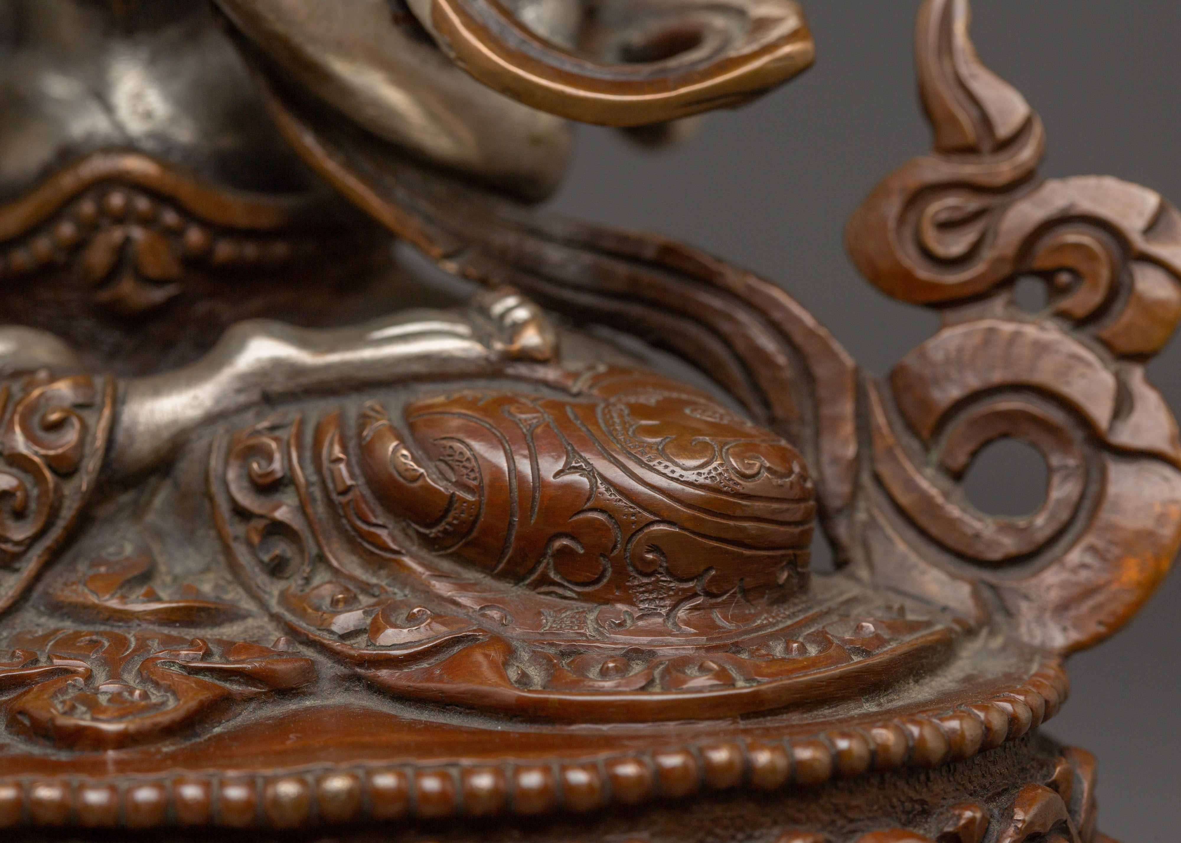 Chenrezig Sculpture with Throne for Spiritual | Avalokiteshvara for Tibetan Altar & Meditation
