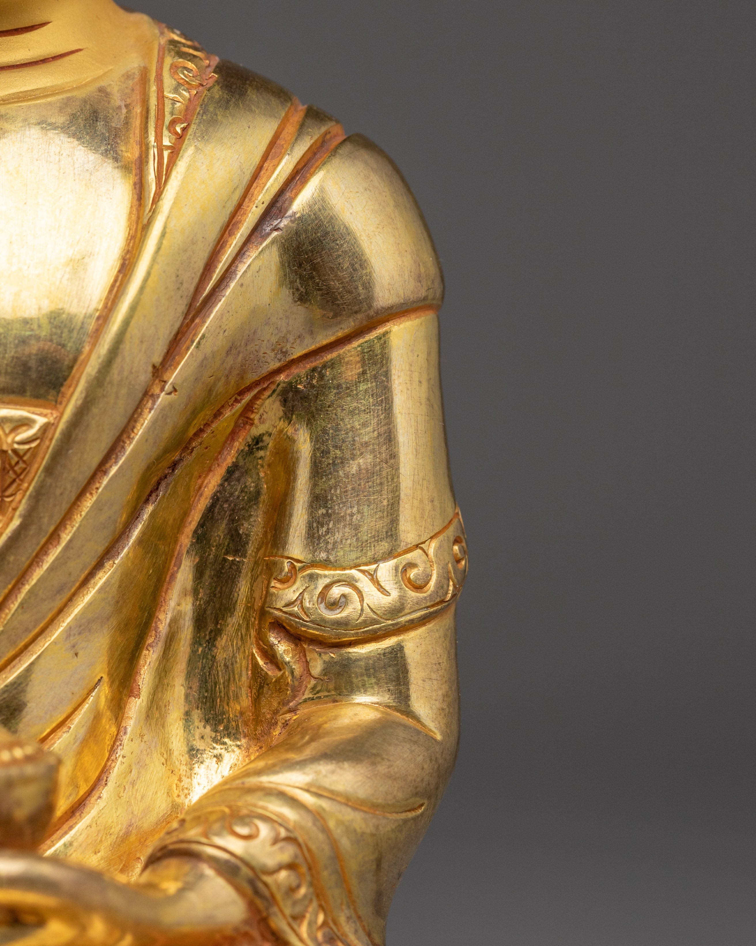 Peaceful Statue of Shakyamuni Buddha | Buddhist Spiritual Decor