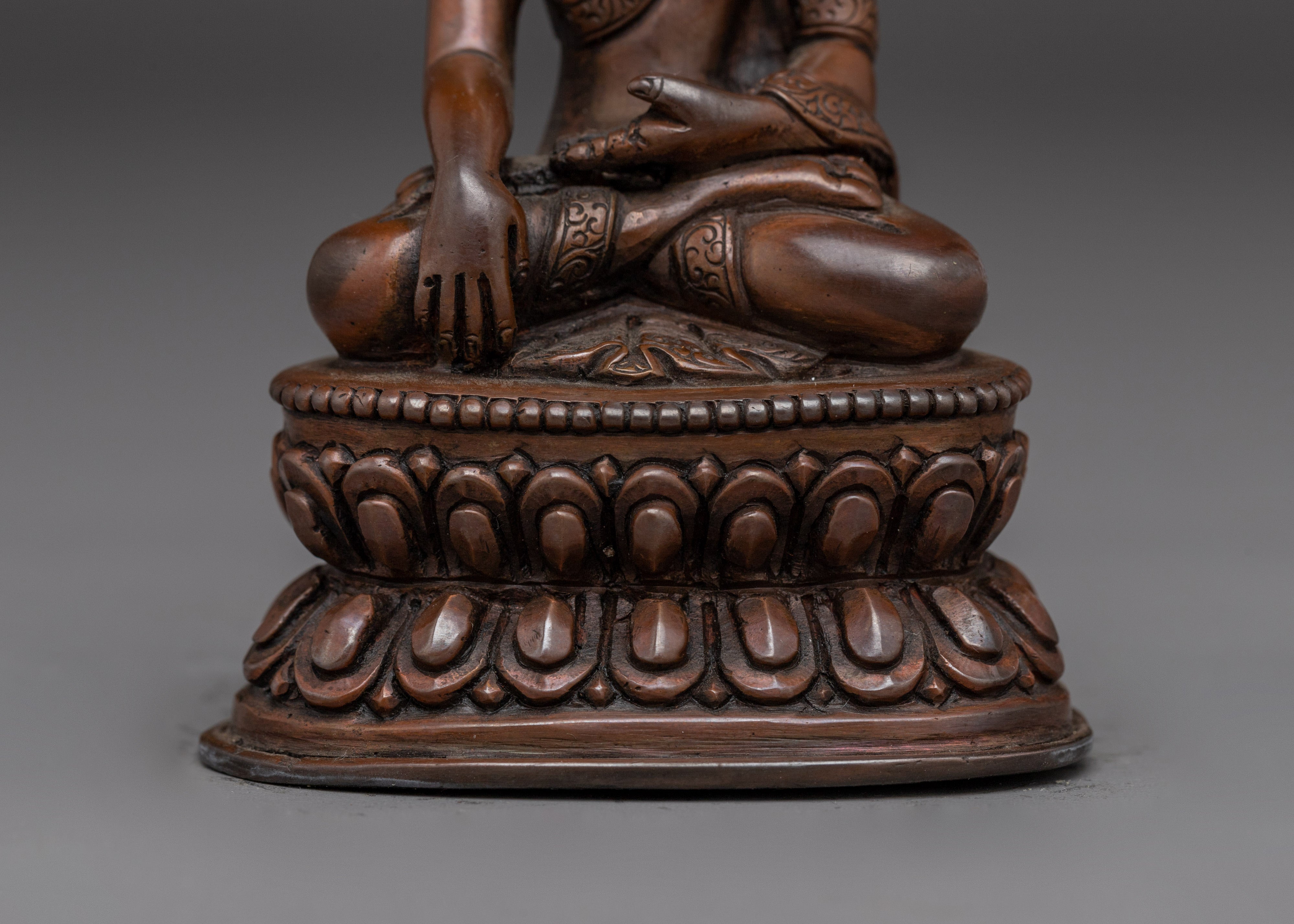 Enlightenment Buddha Shakyamuni Statue | Peaceful Buddha decor