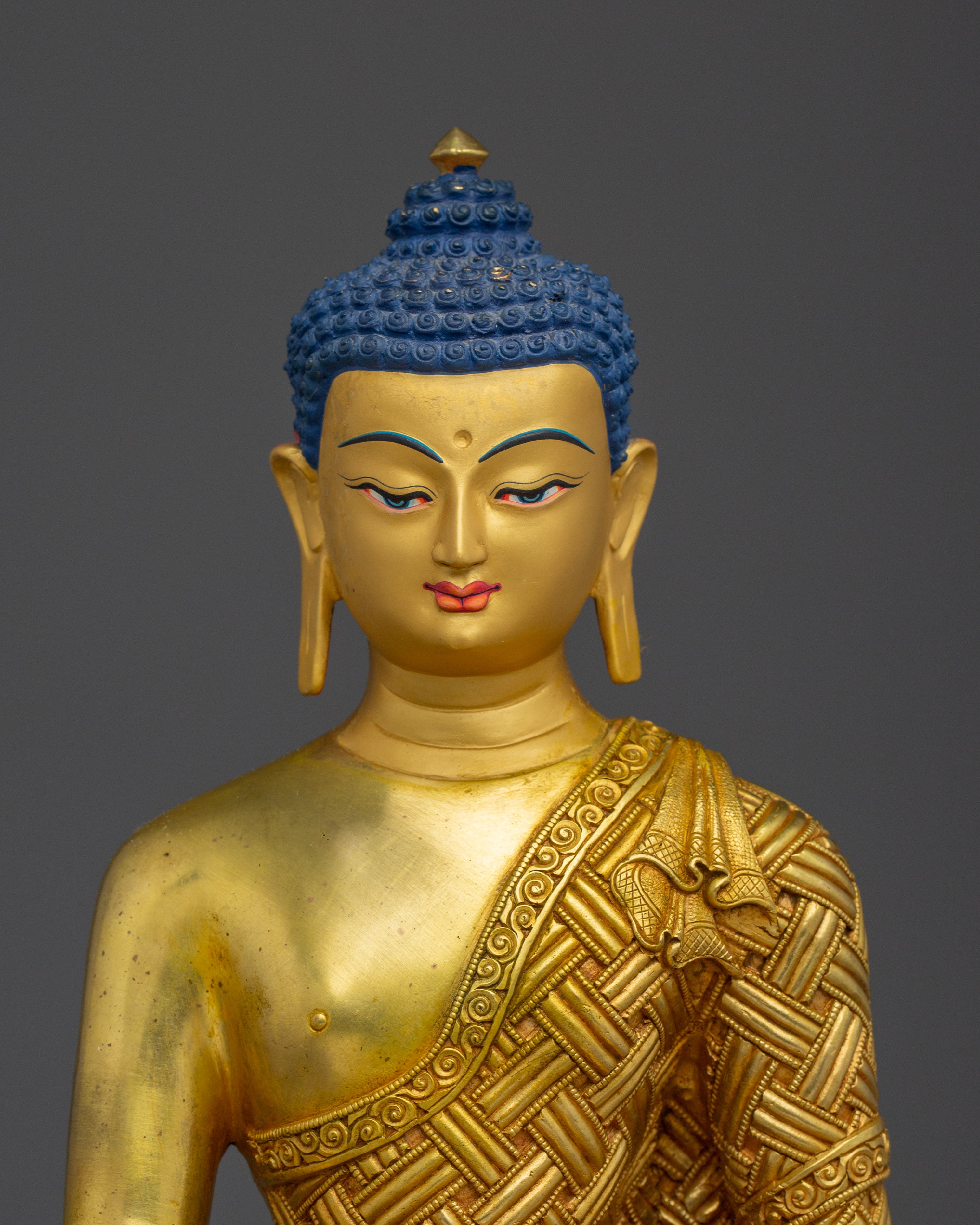 Traditional Gautama Buddha Sculpture | Peaceful buddha