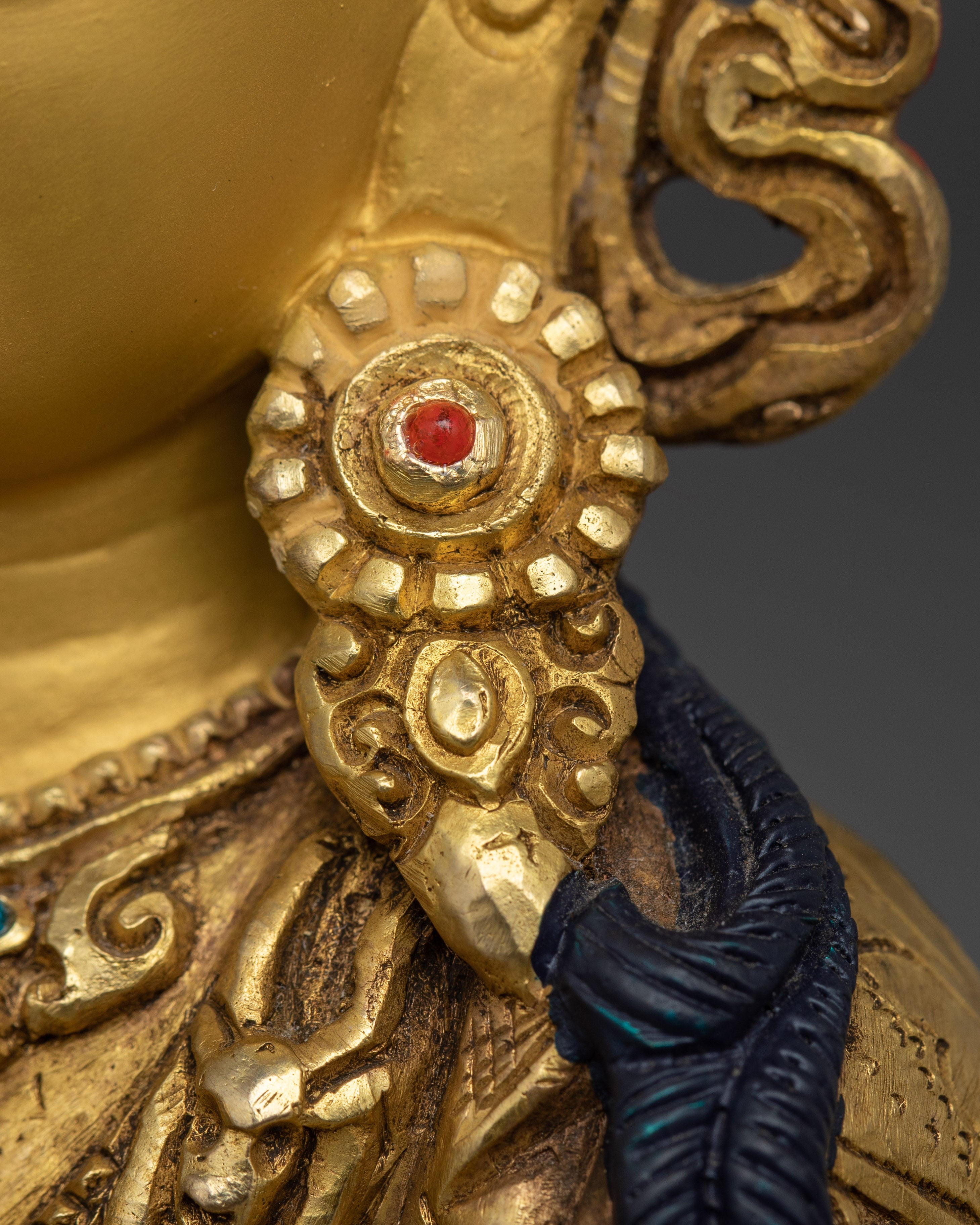 Himalayan Four-Armed Chenrezig Statue | Embodiment of Compassion