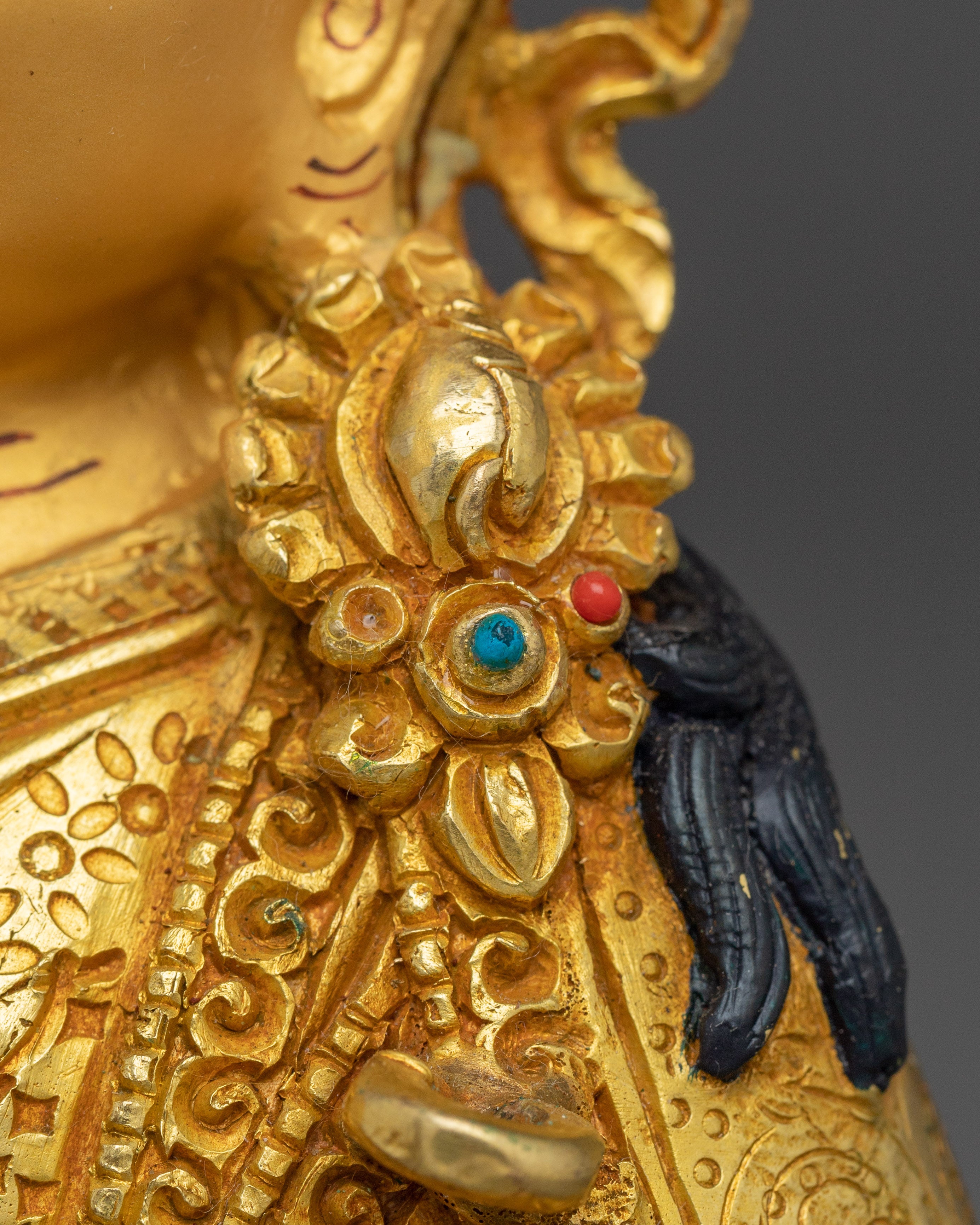 Golden Guru Norla Statue | Buddhist Spiritual Artwork