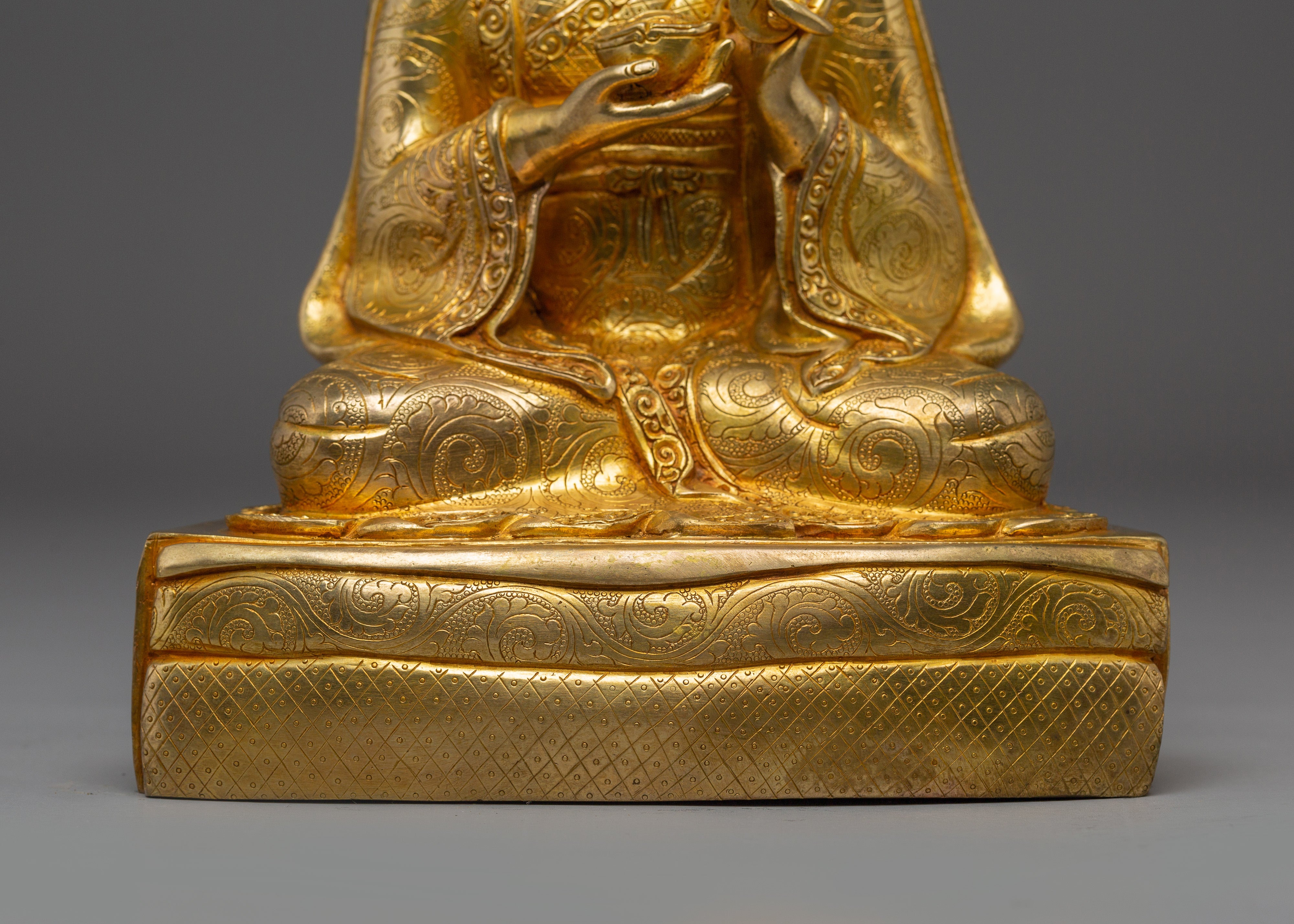 Enlightened Lama Lobpon Sonam Tsemo | Nepali Buddhist Craftsmanship