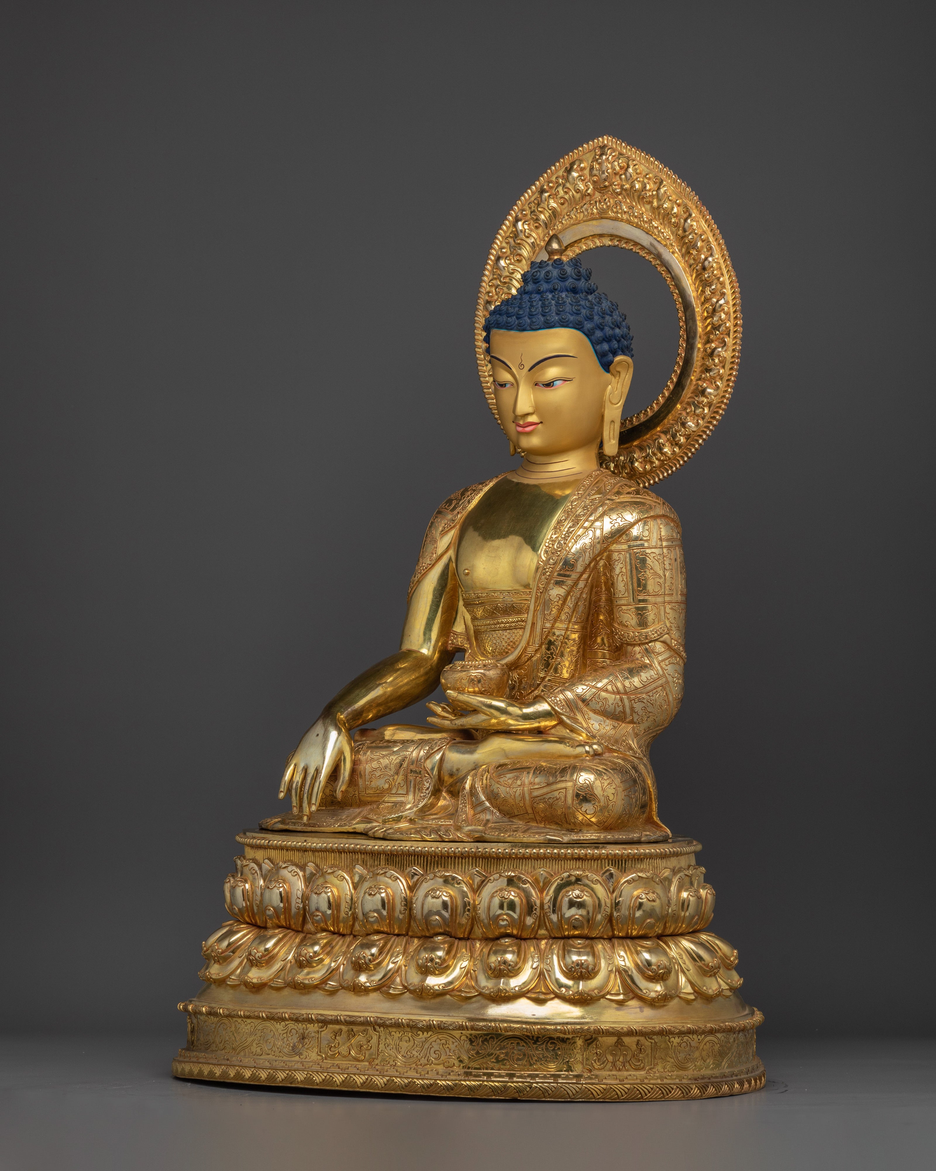 Radiant Shakyamuni Buddha with Halo Statue for Spirituality