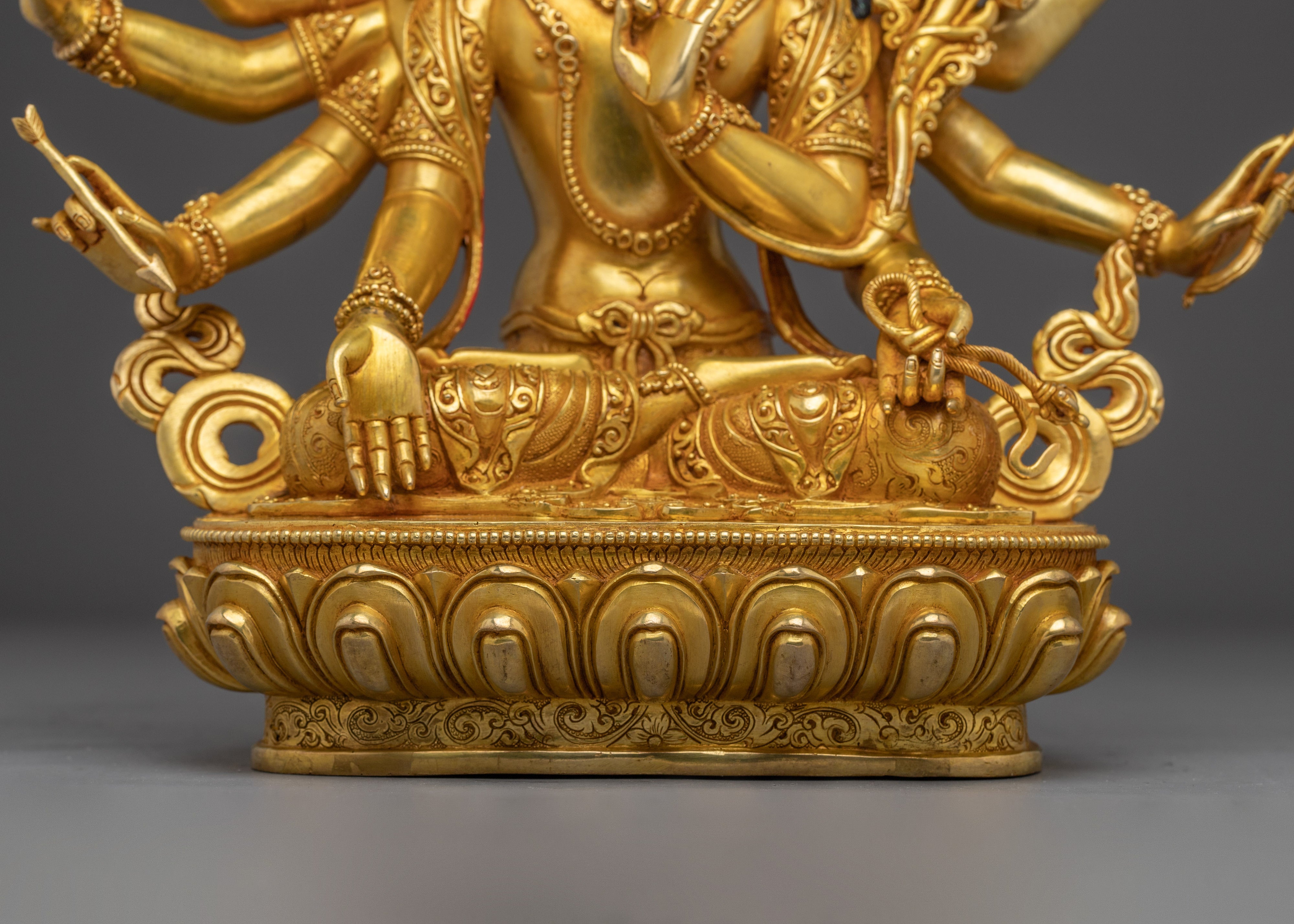 Golden Statue of Maha Manjushri | Bodhisattva of Wisdom