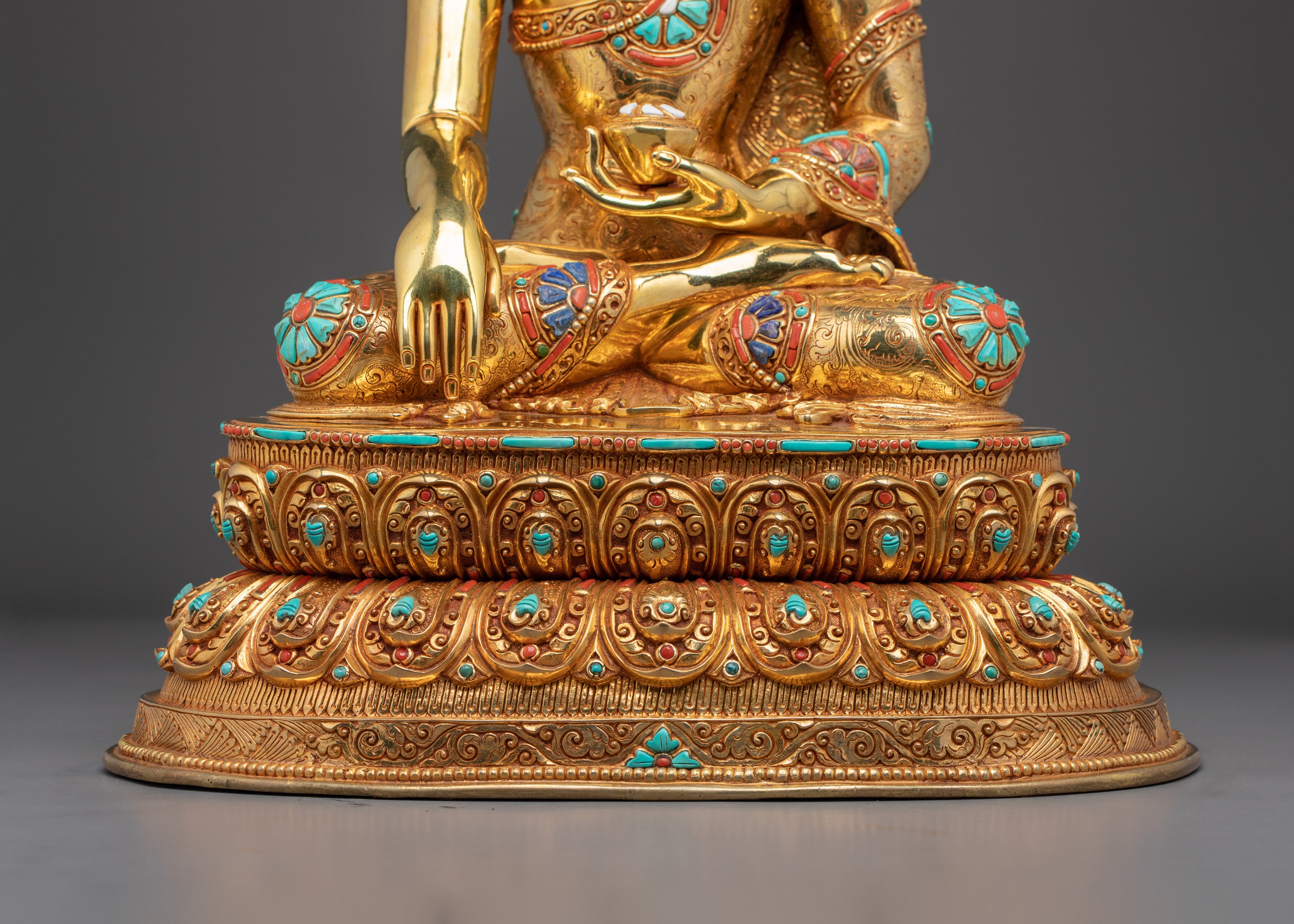 Religious Statue of Shakyamuni Buddha | Historical Buddha