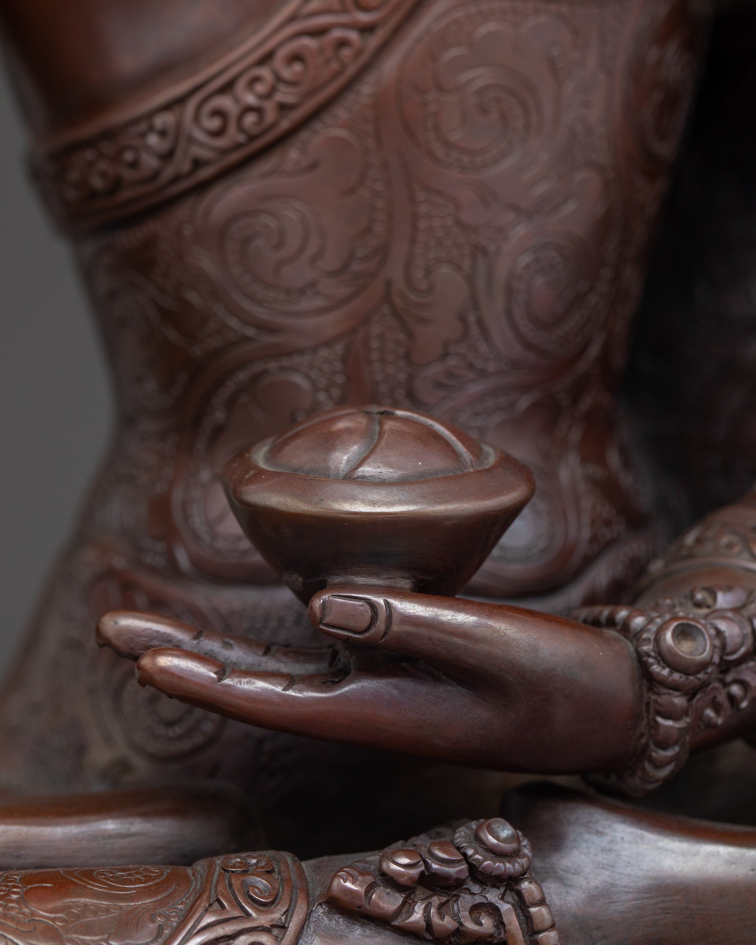 Statue of Crowned Shakyamuni buddha | The Founder of Buddhism