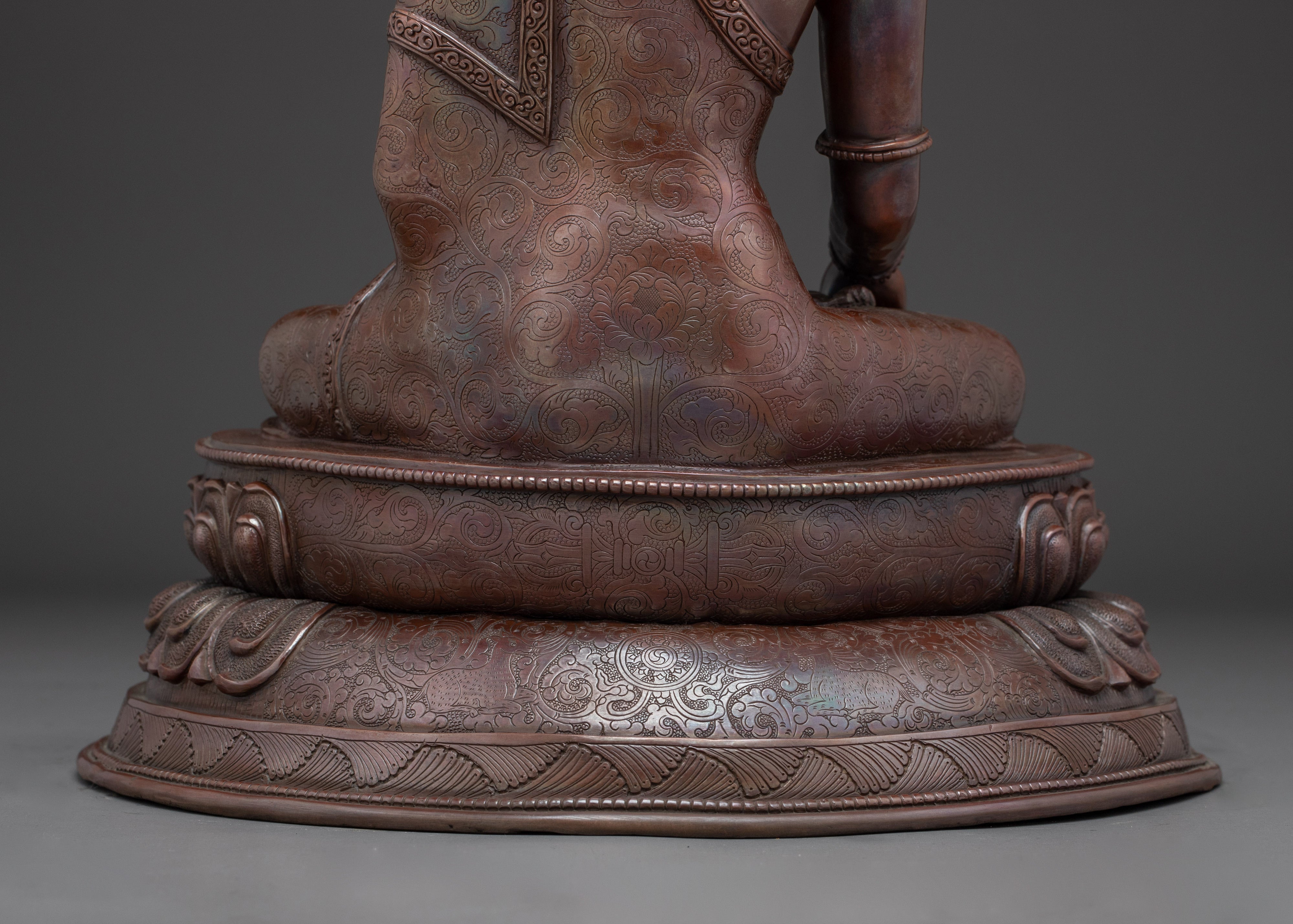 Statue of Crowned Shakyamuni buddha | The Founder of Buddhism