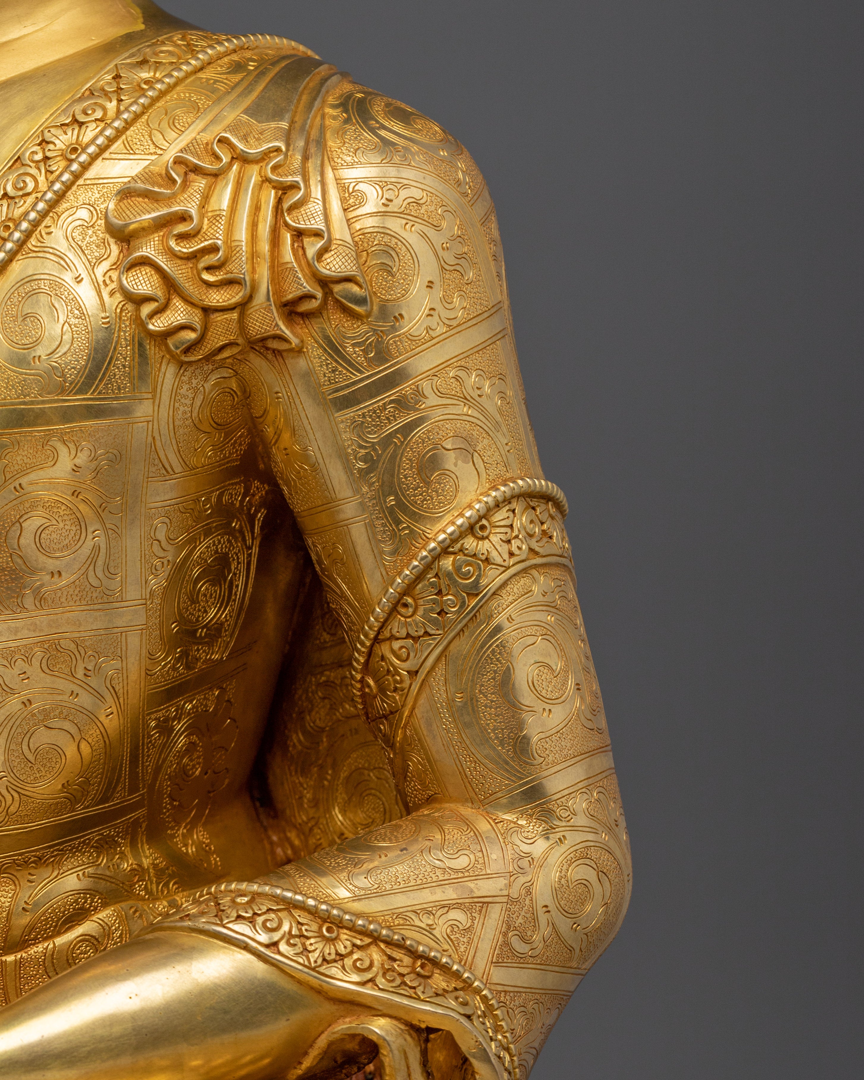 Shakyamuni Buddha Statue: The Founder of Buddhism