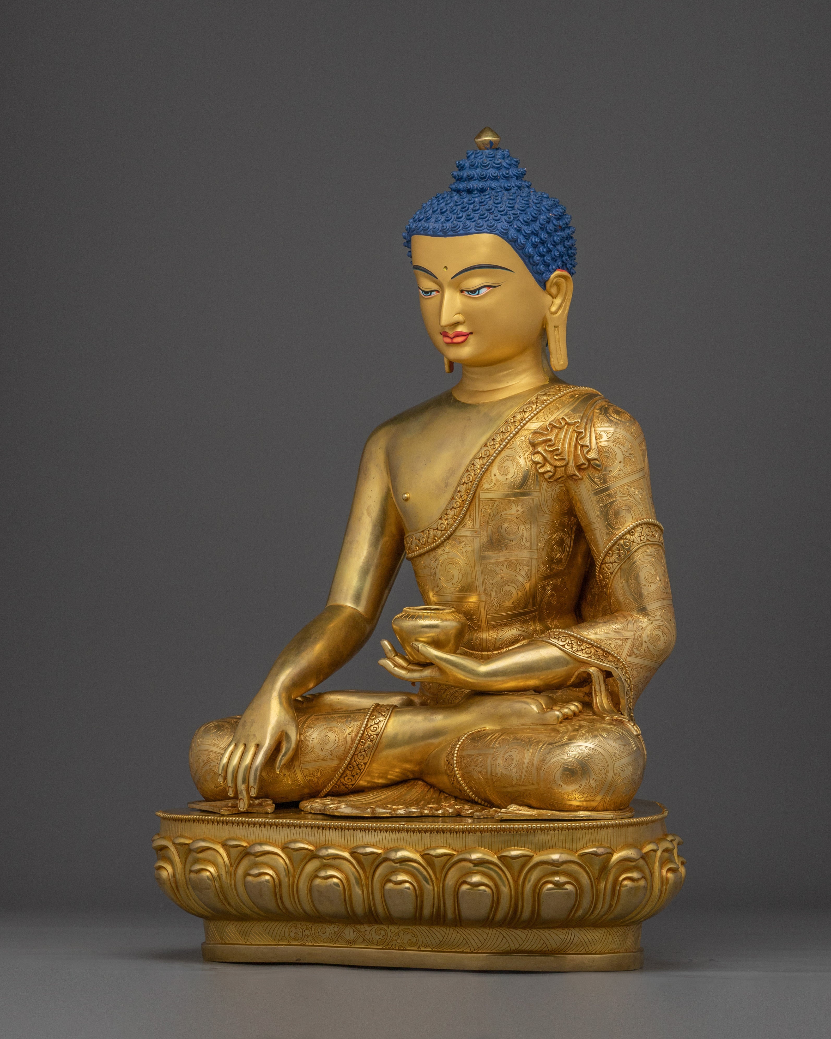 Shakyamuni Buddha Statue: The Founder of Buddhism