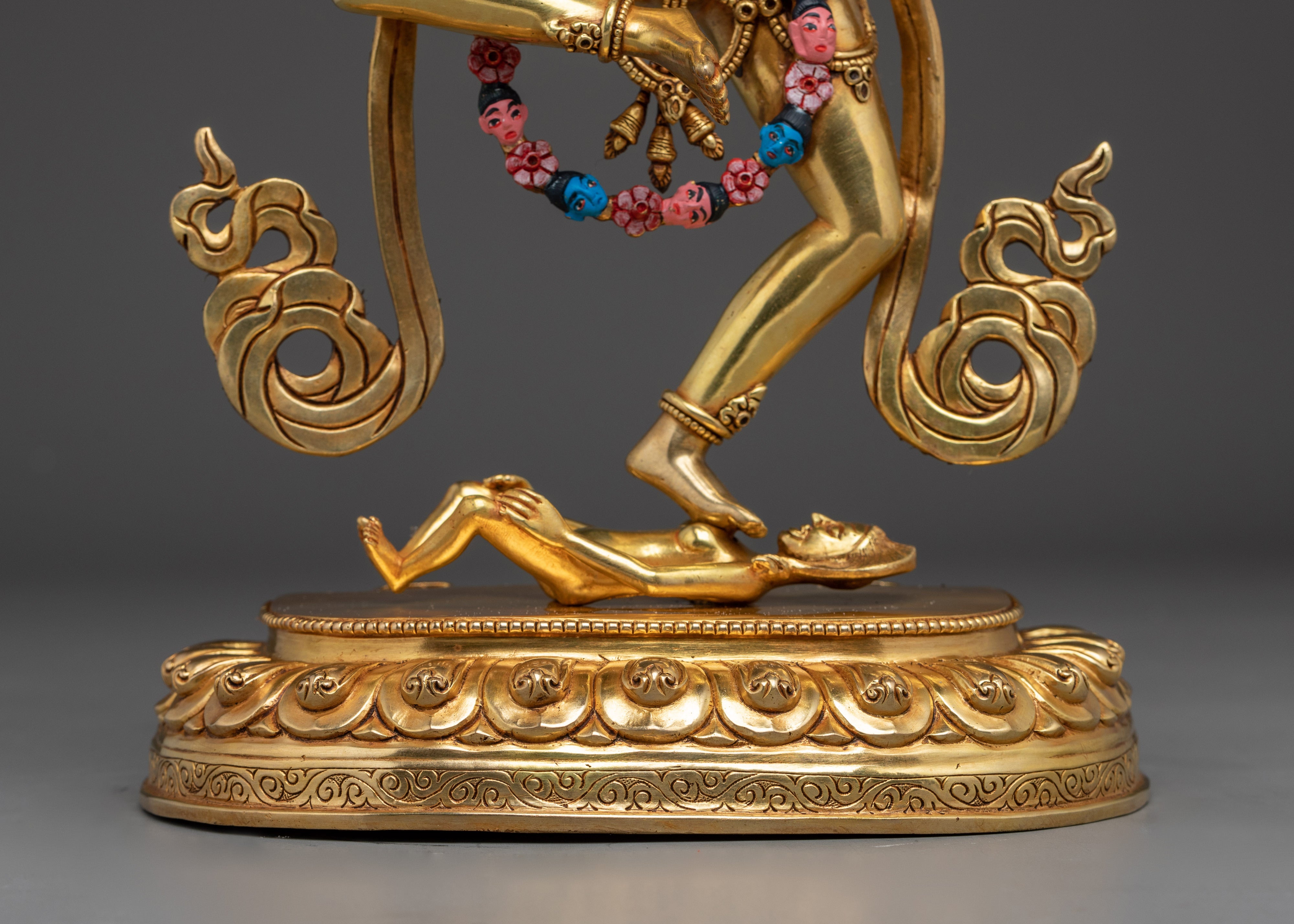 Dorje Phagmo Statue: Tibetan Buddhist Deity