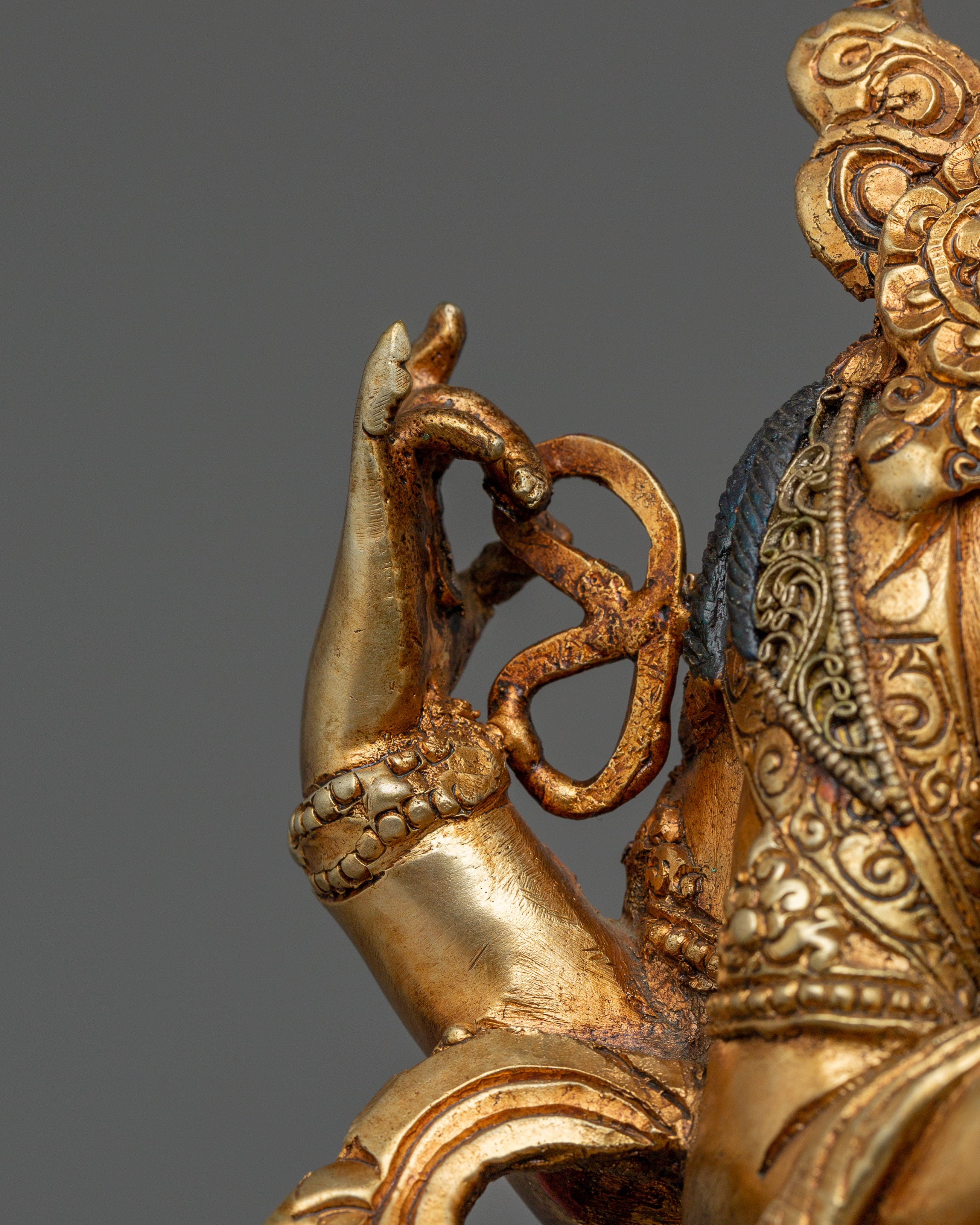 Spiritual Guardian Chenrezig Statue | Sacred Buddhist Art