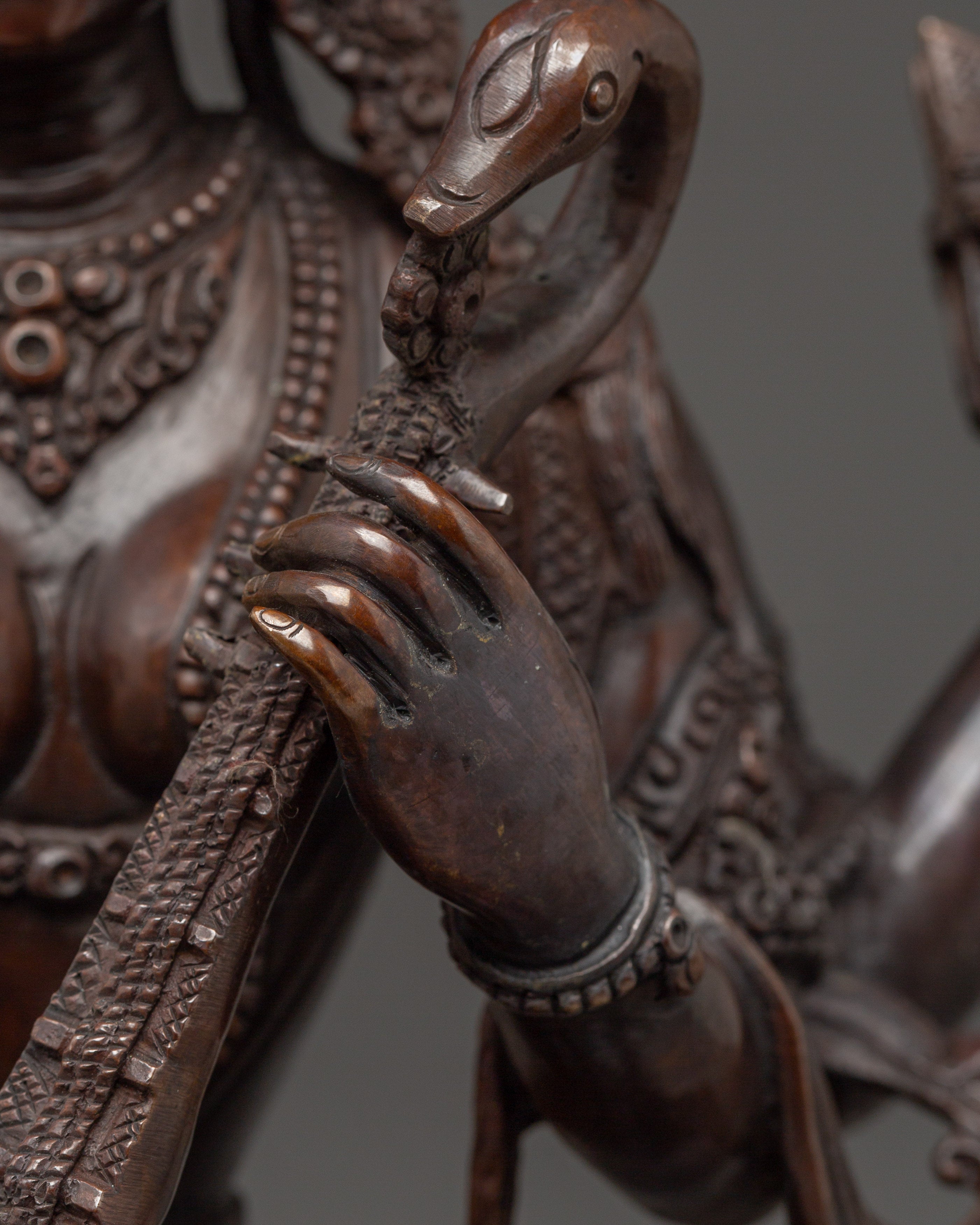 Saraswati Statue: Goddess of Wisdom