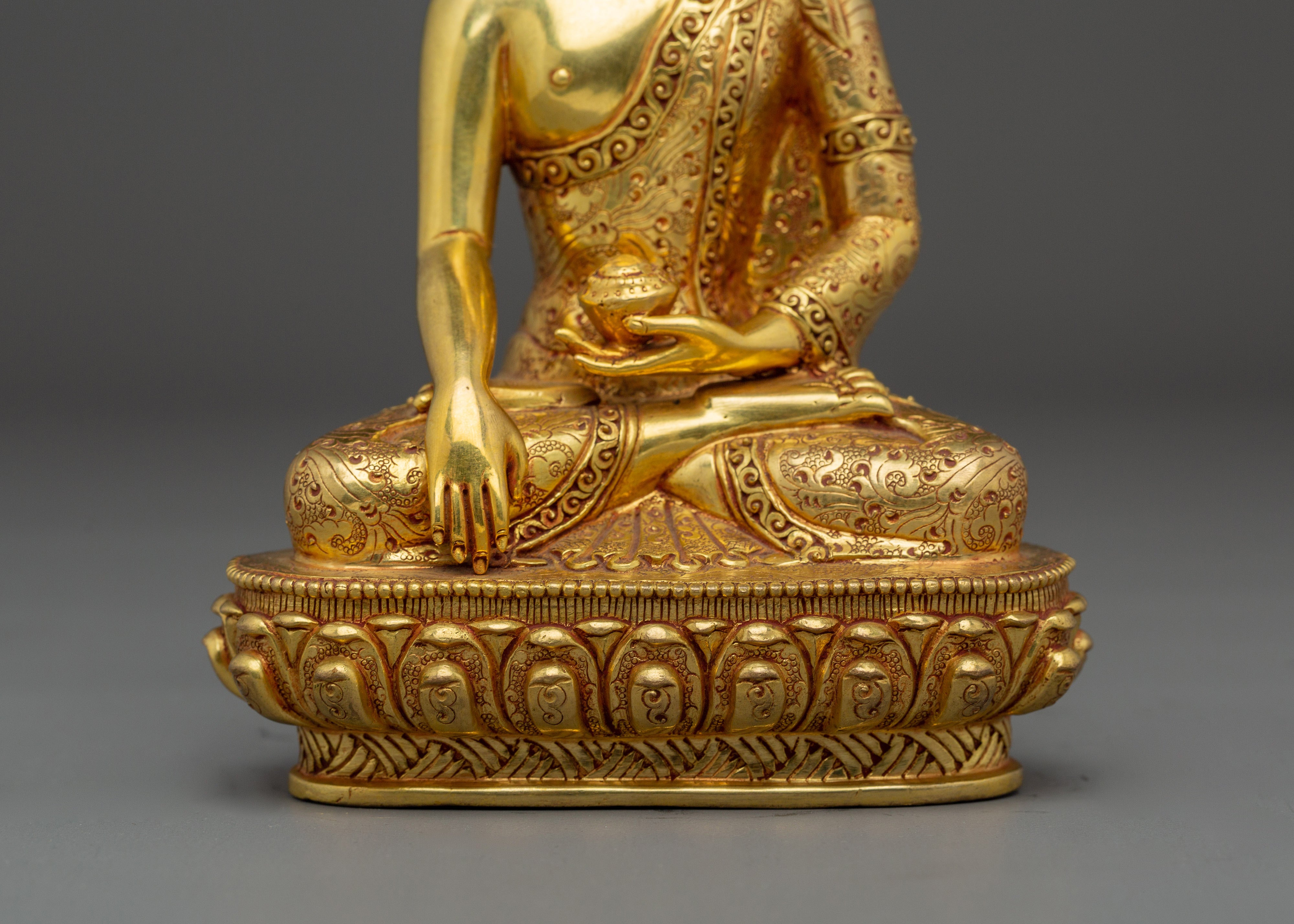 Shakyamuni Buddha Statue with 24K Gold Gilding | Enhance Your Meditation and Spirituality