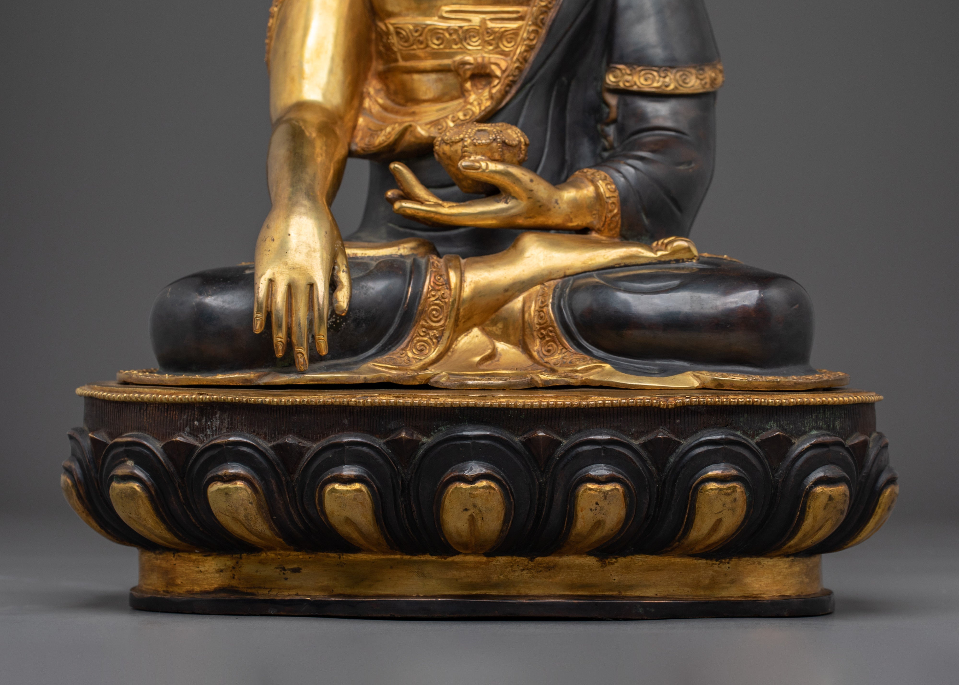 The Awakened One Shakyamuni Buddha Statue | Handmade Craftswork