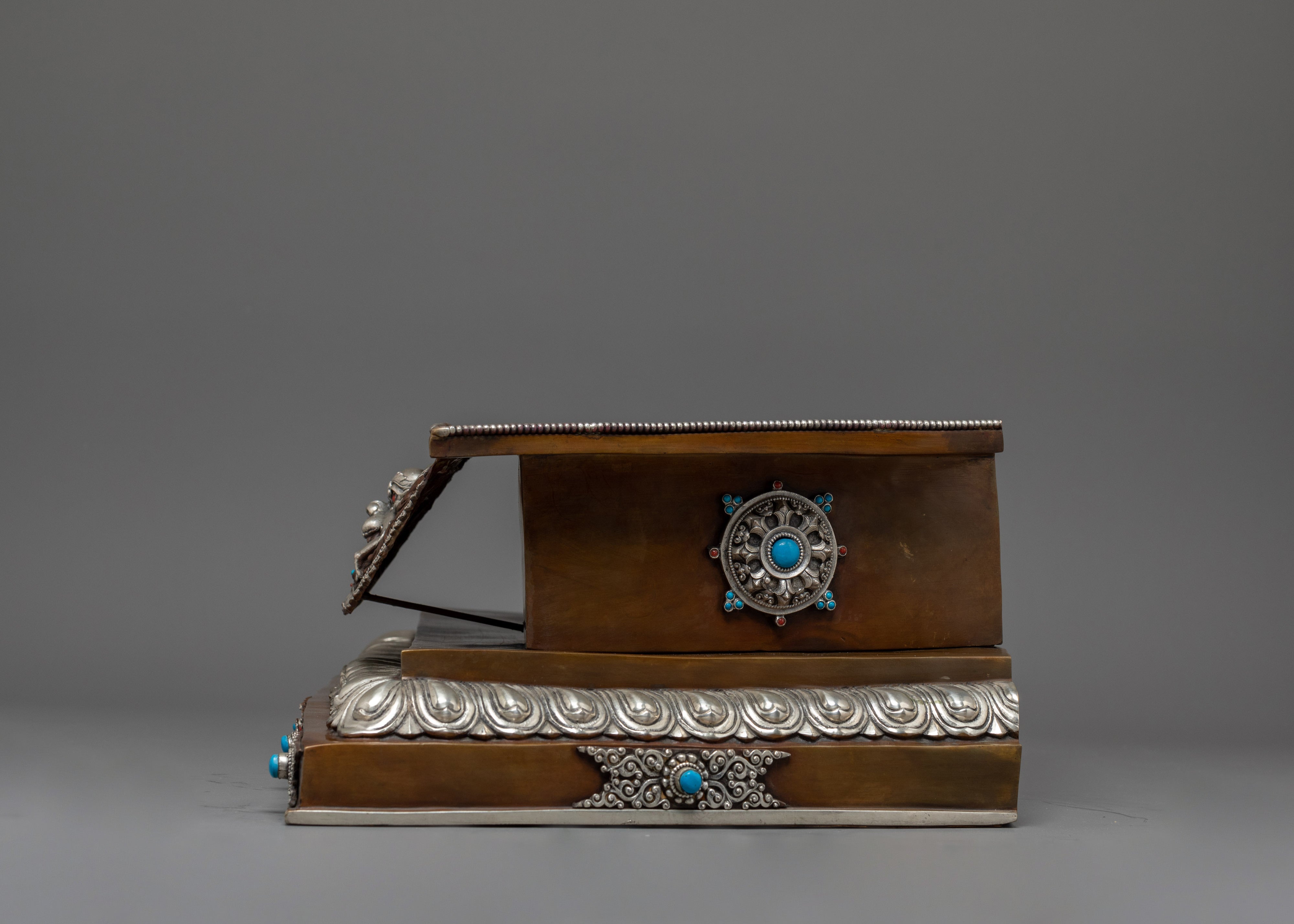 Statue's Throne | Copper with Silver Plated