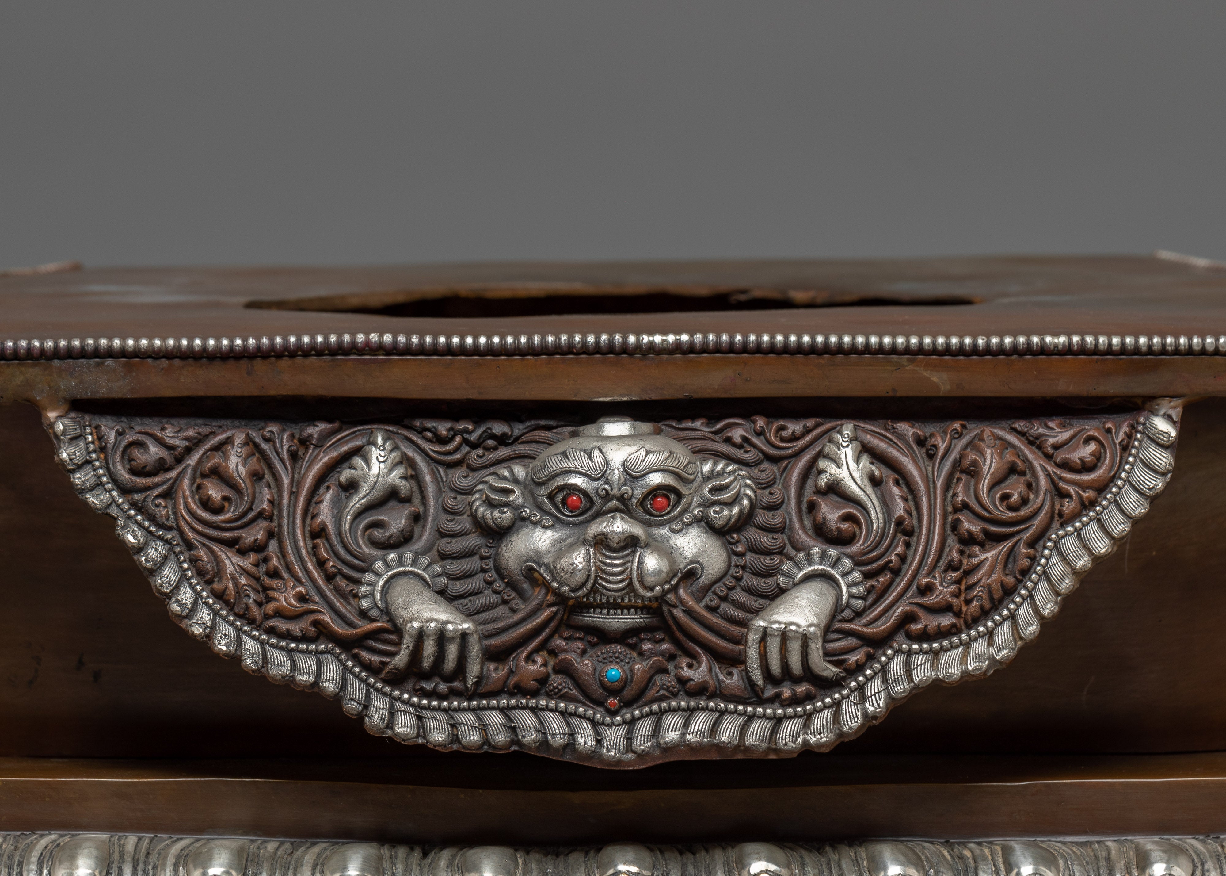 Statue's Throne | Copper with Silver Plated