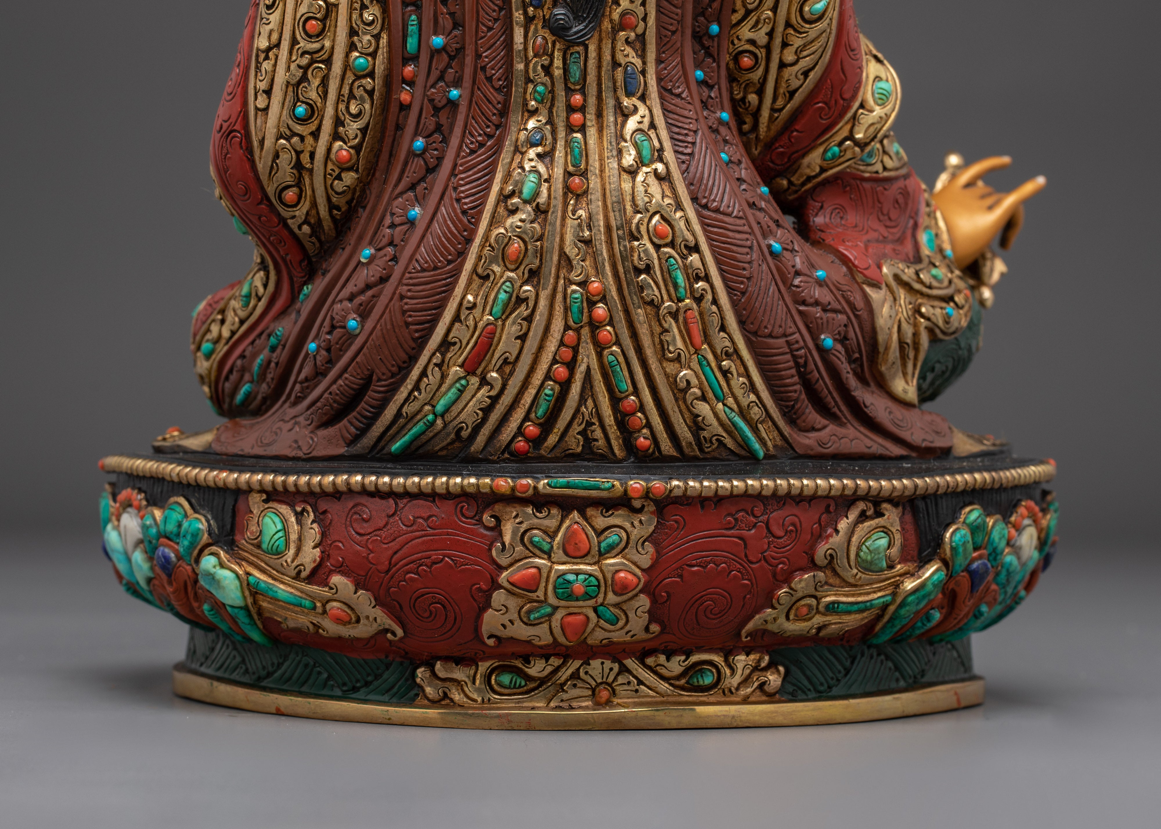 Guru Rinpoche Statue: Buddhist Vajra Master