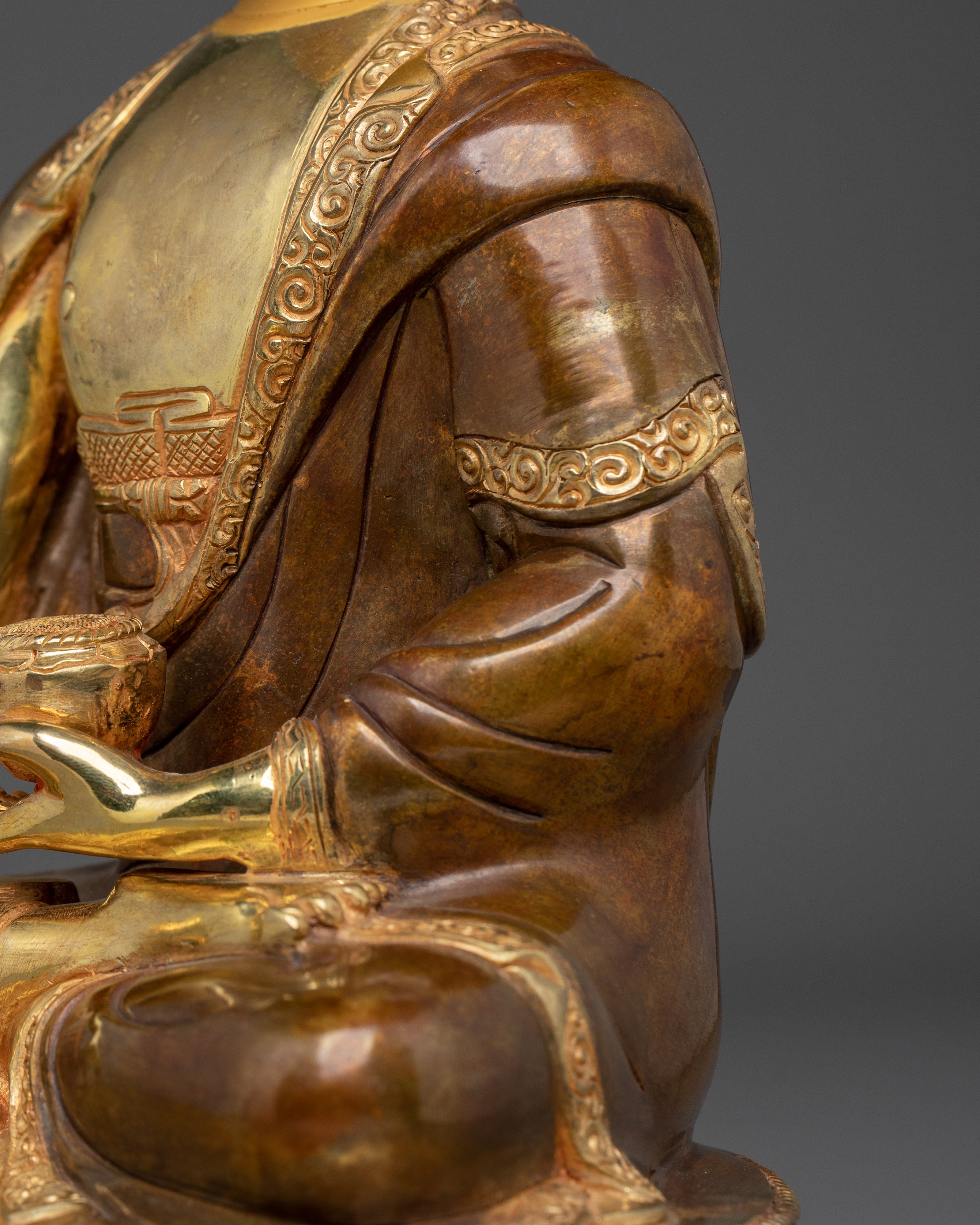 Shakyamuni Statue for Spiritual Serenity | 24K Gold Gilded Copper Sculpture