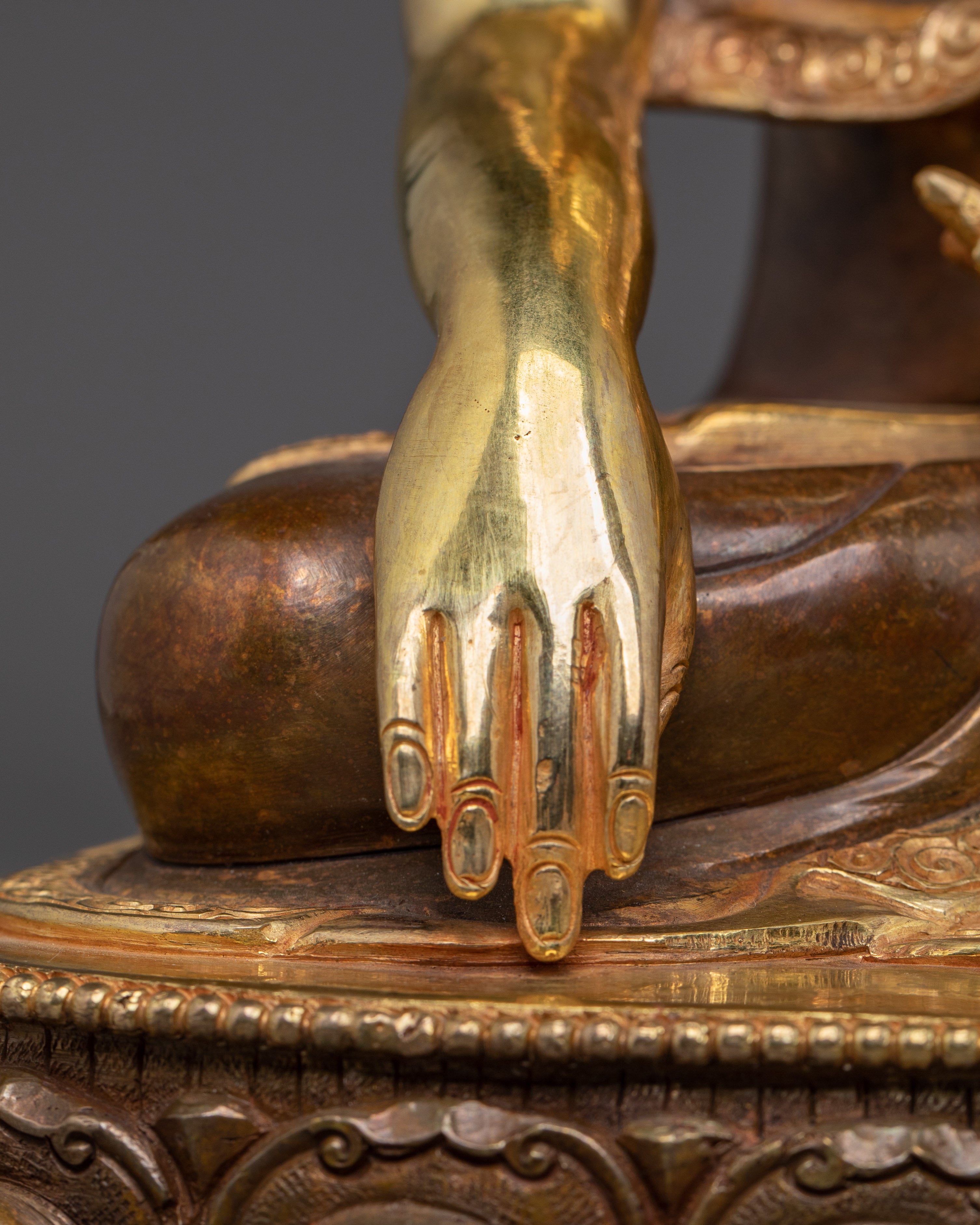 Shakyamuni Statue for Spiritual Serenity | 24K Gold Gilded Copper Sculpture