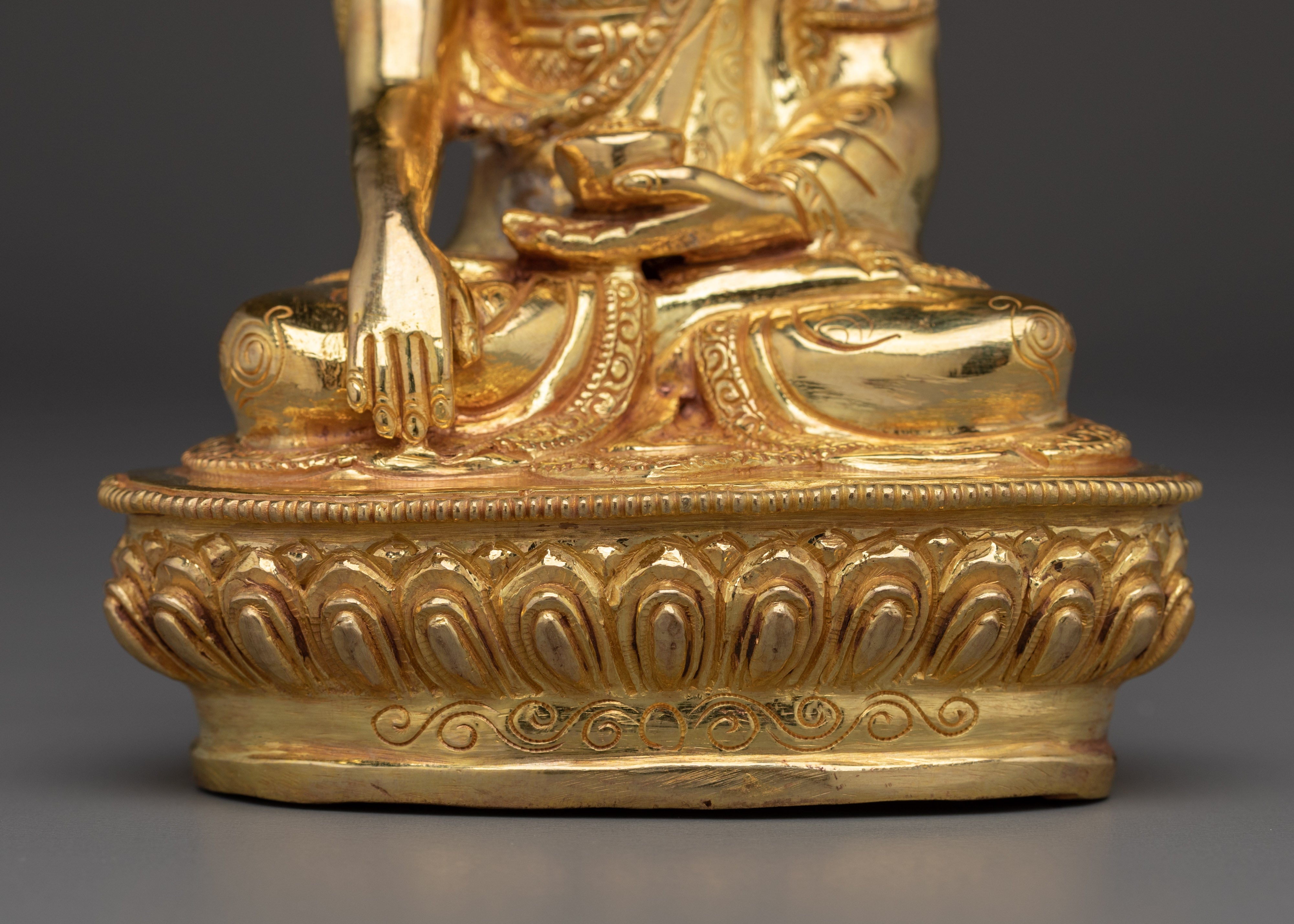 Enlightened Sage Icon Shakyamuni Buddha | Himalayan Artwork for Spiritual Guidance