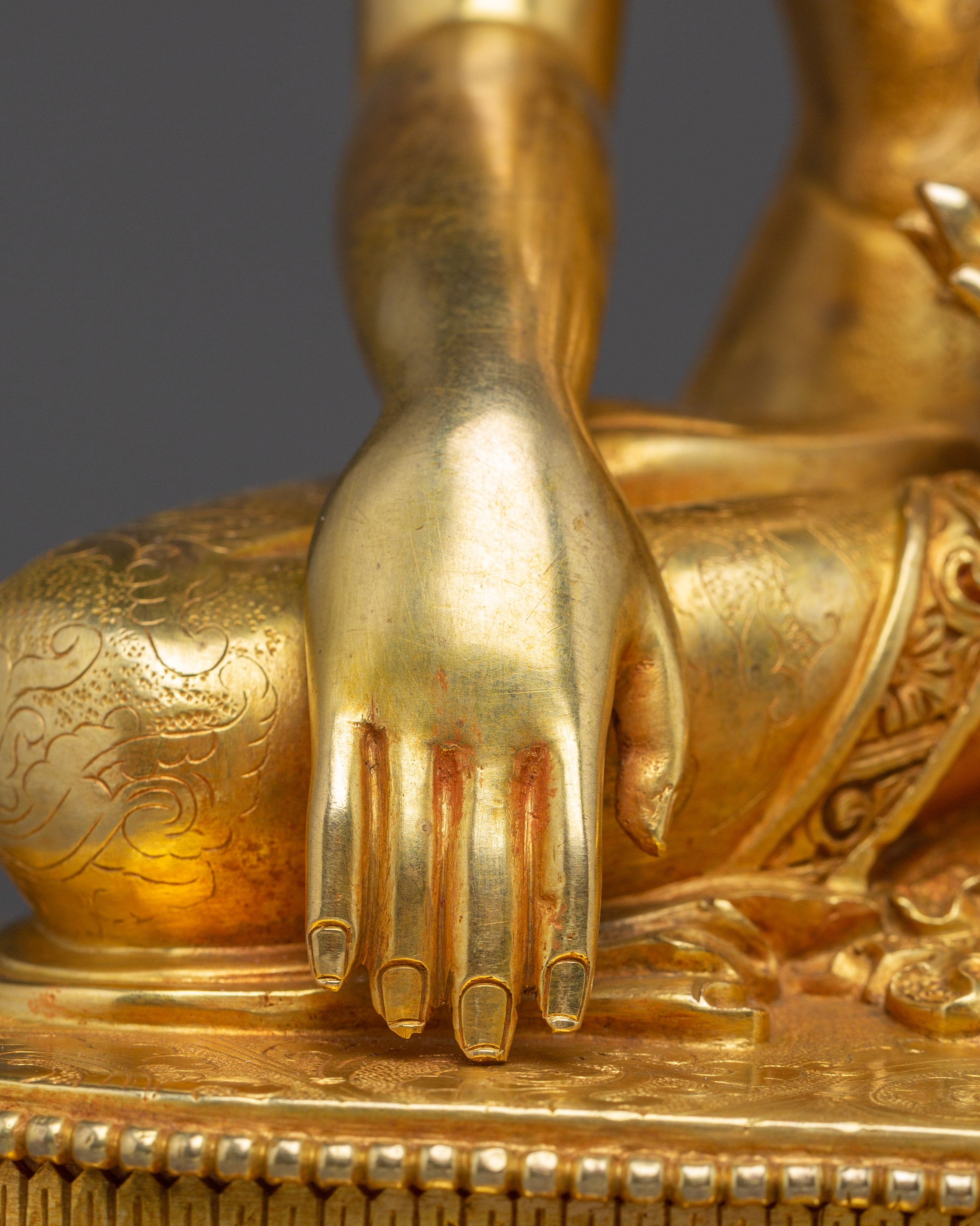 Shakyamuni Buddha with Gold Gilding | Ideal for meditation, spiritual practice