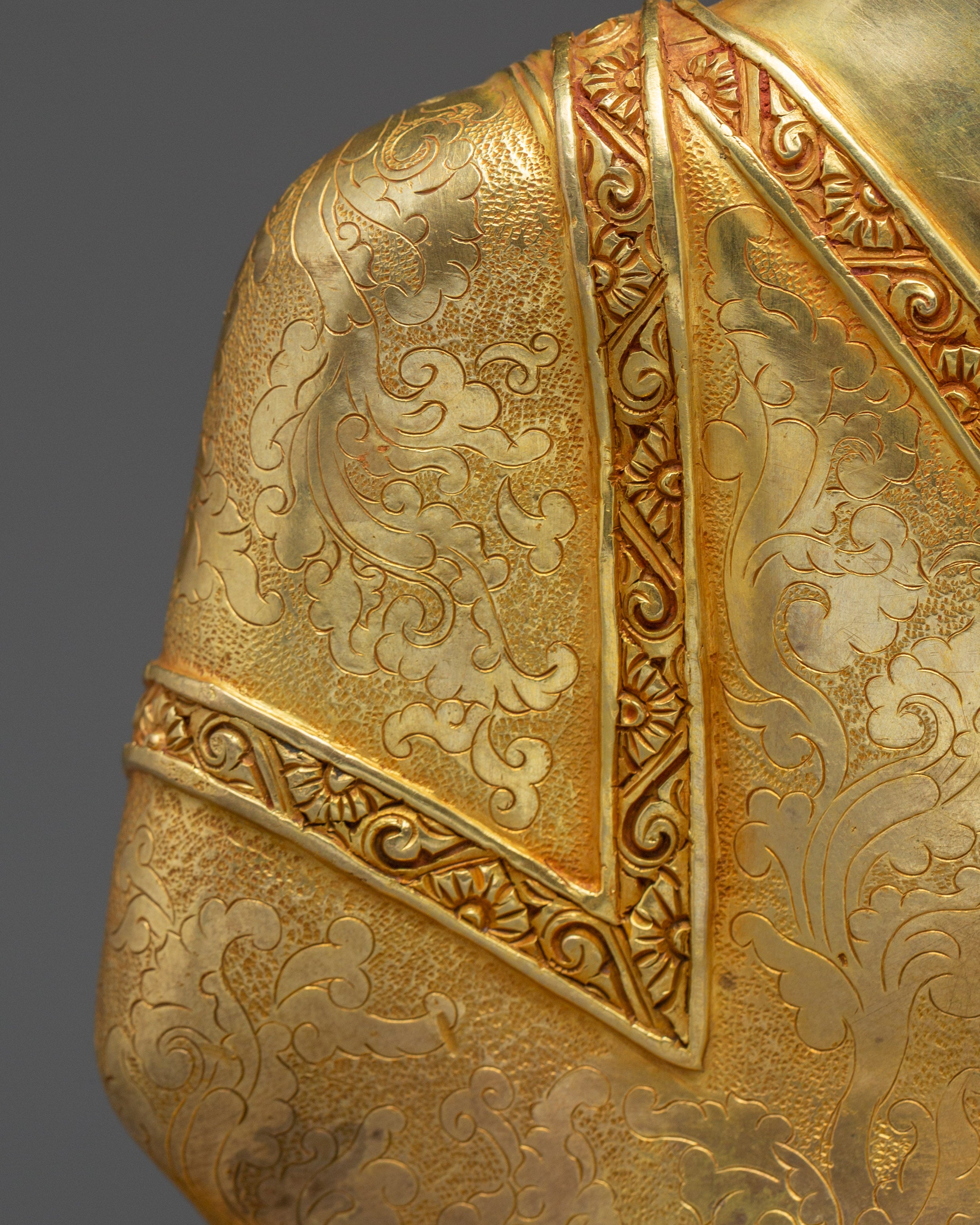 Shakyamuni Buddha with Gold Gilding | Ideal for meditation, spiritual practice