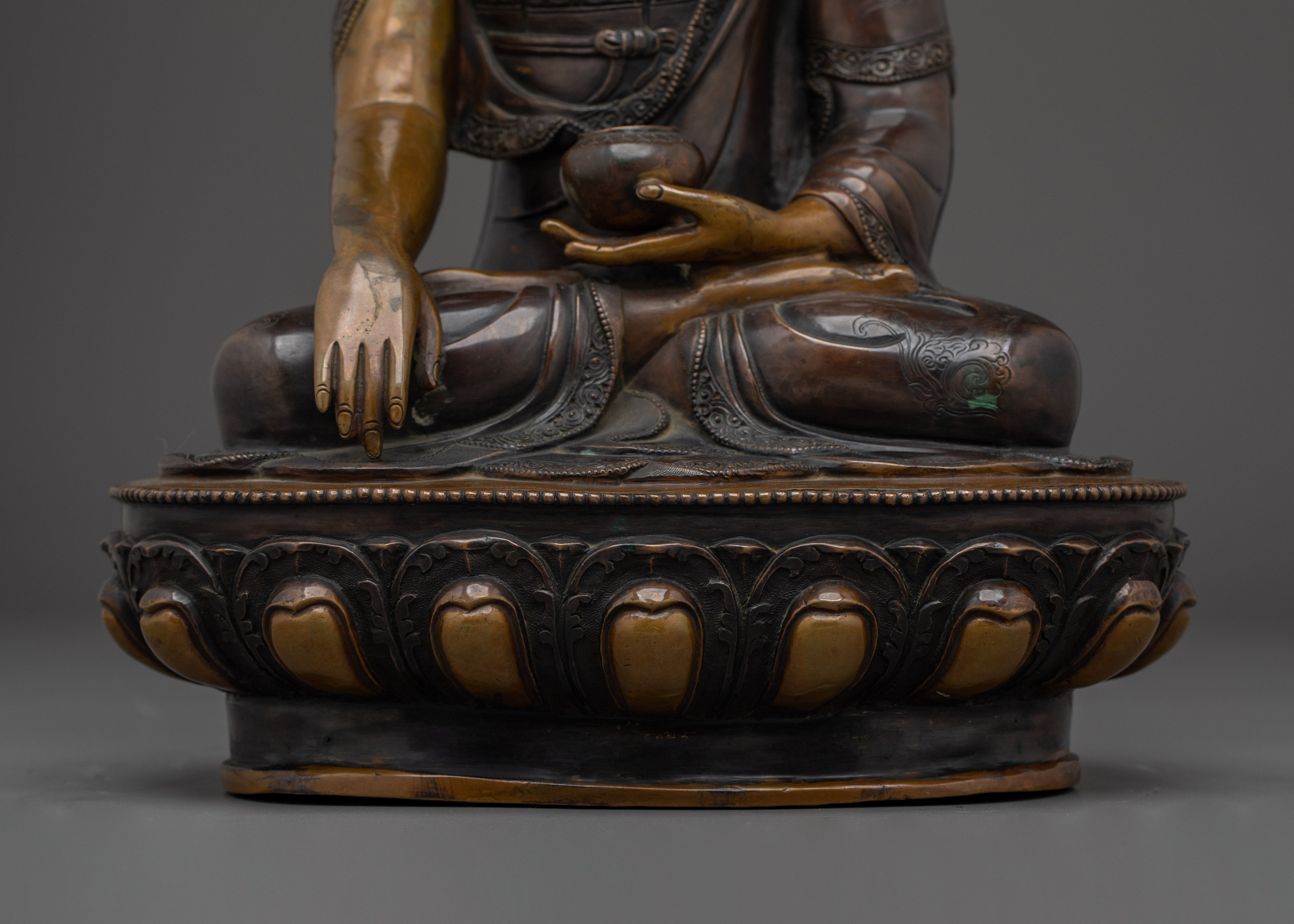Sacred Crown Shakyamuni Buddha Sculpture | Seated Enlightened Sage