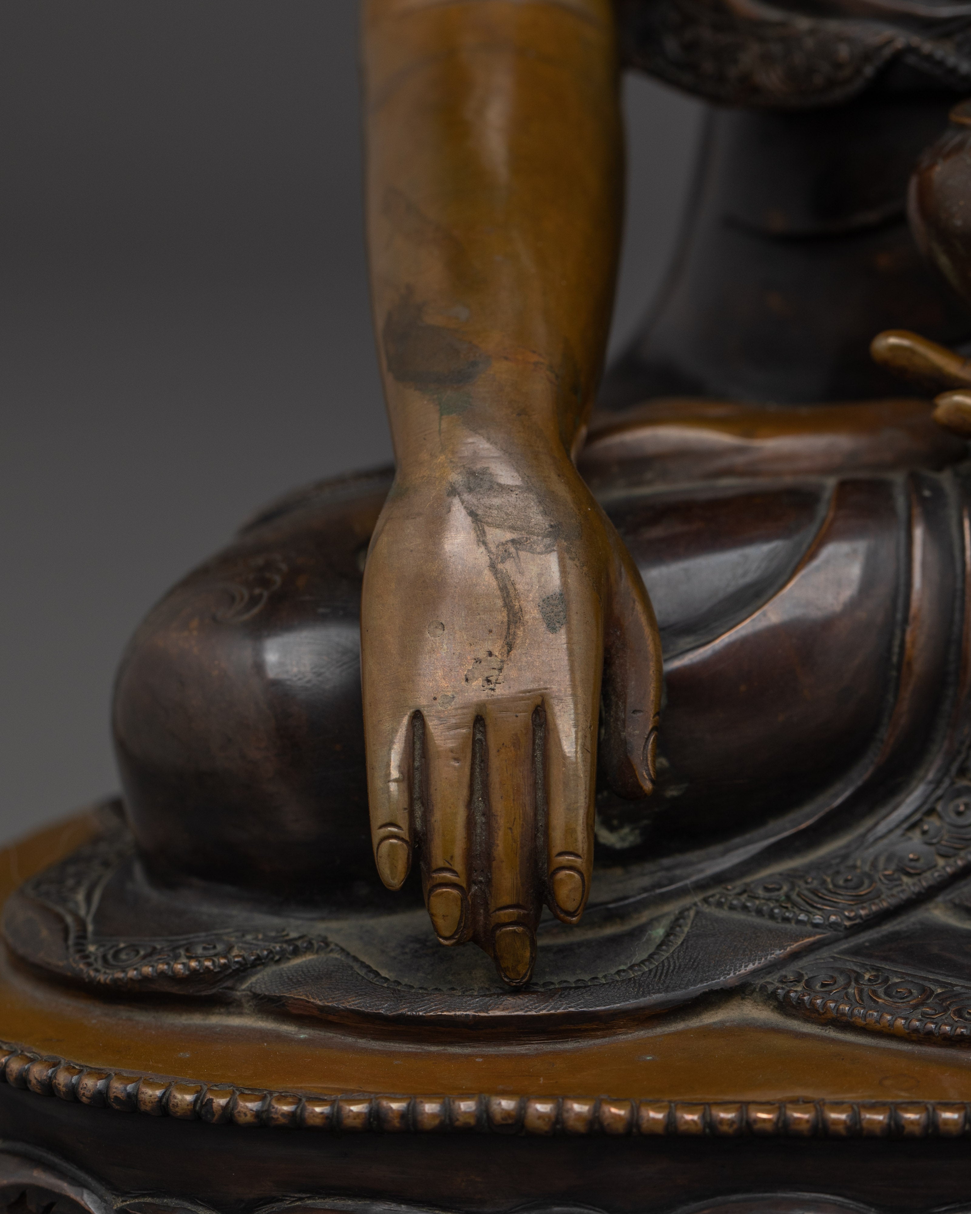 Sacred Crown Shakyamuni Buddha Sculpture | Seated Enlightened Sage